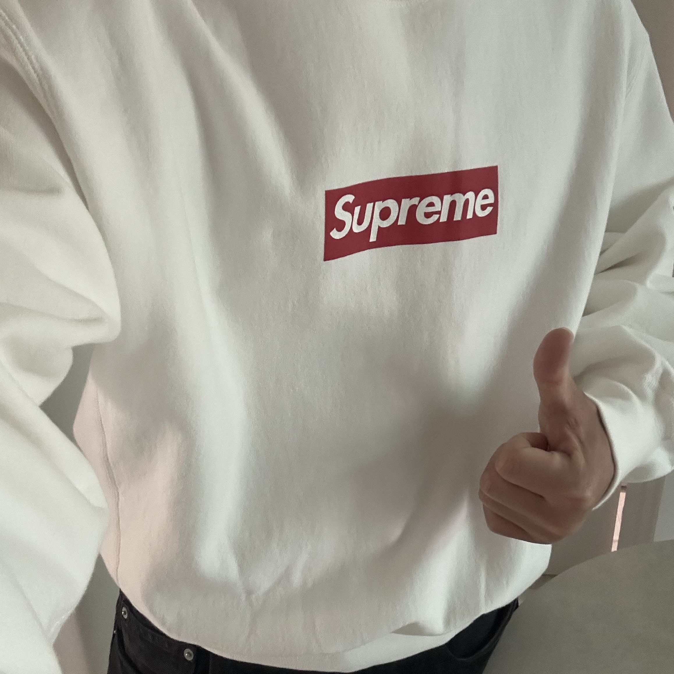 Supreme Washed Box Logo Crewneck White - 25SS 착용 스타일 - 2
