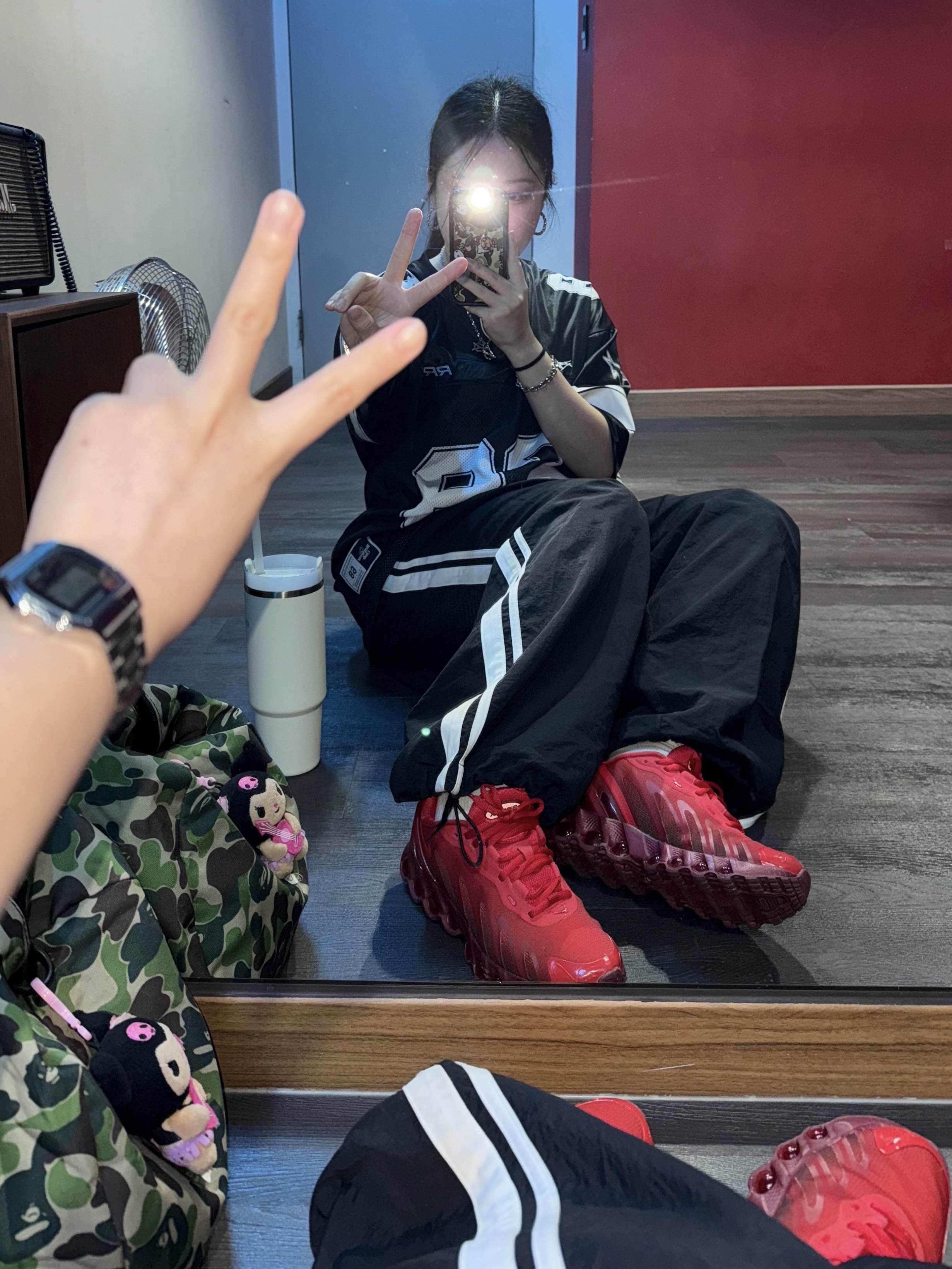 (W) Nike Air Max Dn8 University Red Tough Red, Casio A-158WA-1 착용 스타일