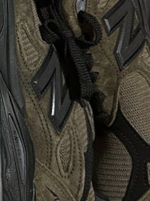 New Balance x JJJJound 990v3 Brown Black 착용 스타일