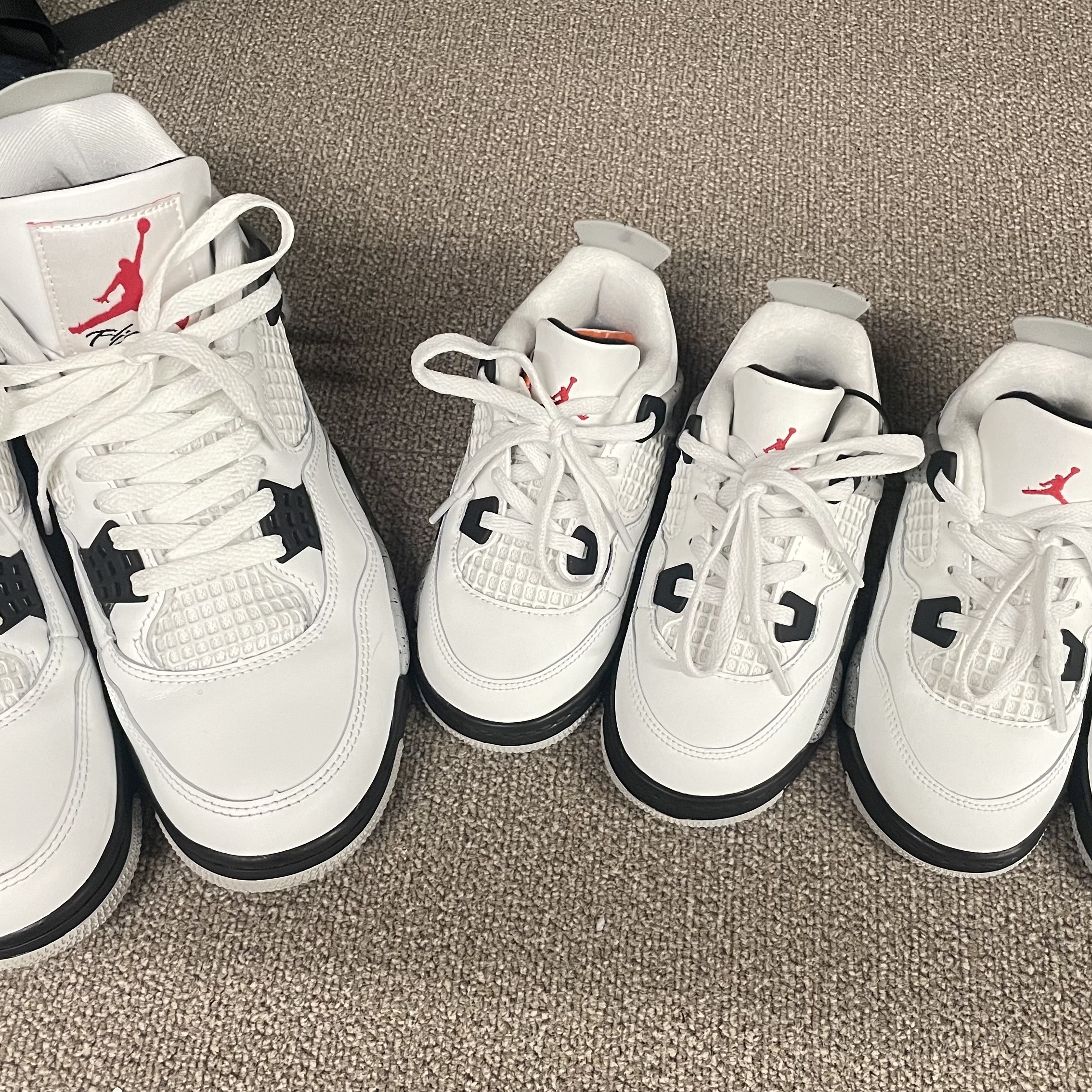 (TD) Jordan 4 Retro OG White Cement 2025, Jordan 4 Retro OG White Cement 2025 착용 스타일