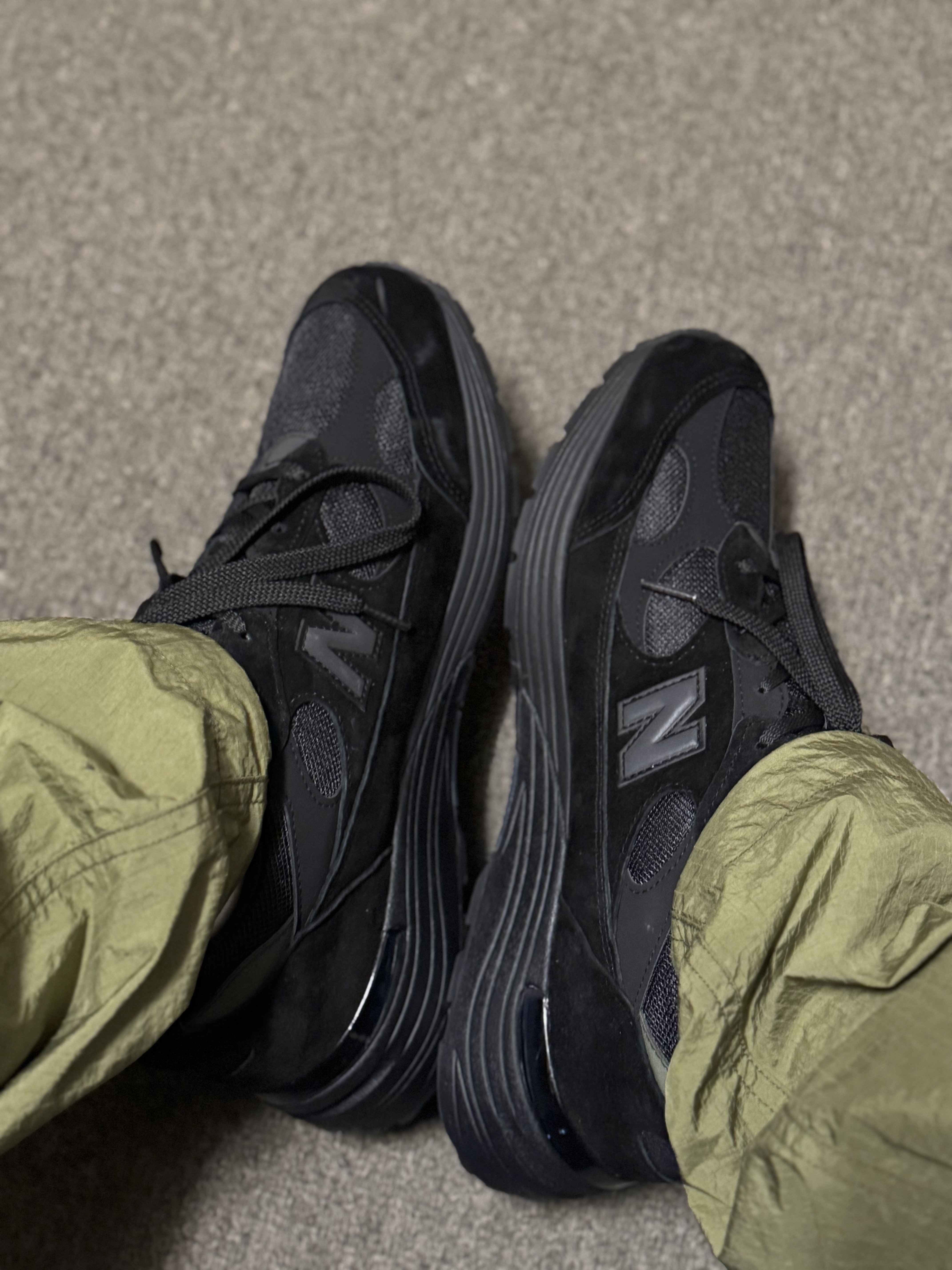 New Balance 992 Made in USA Core Black 착용 스타일