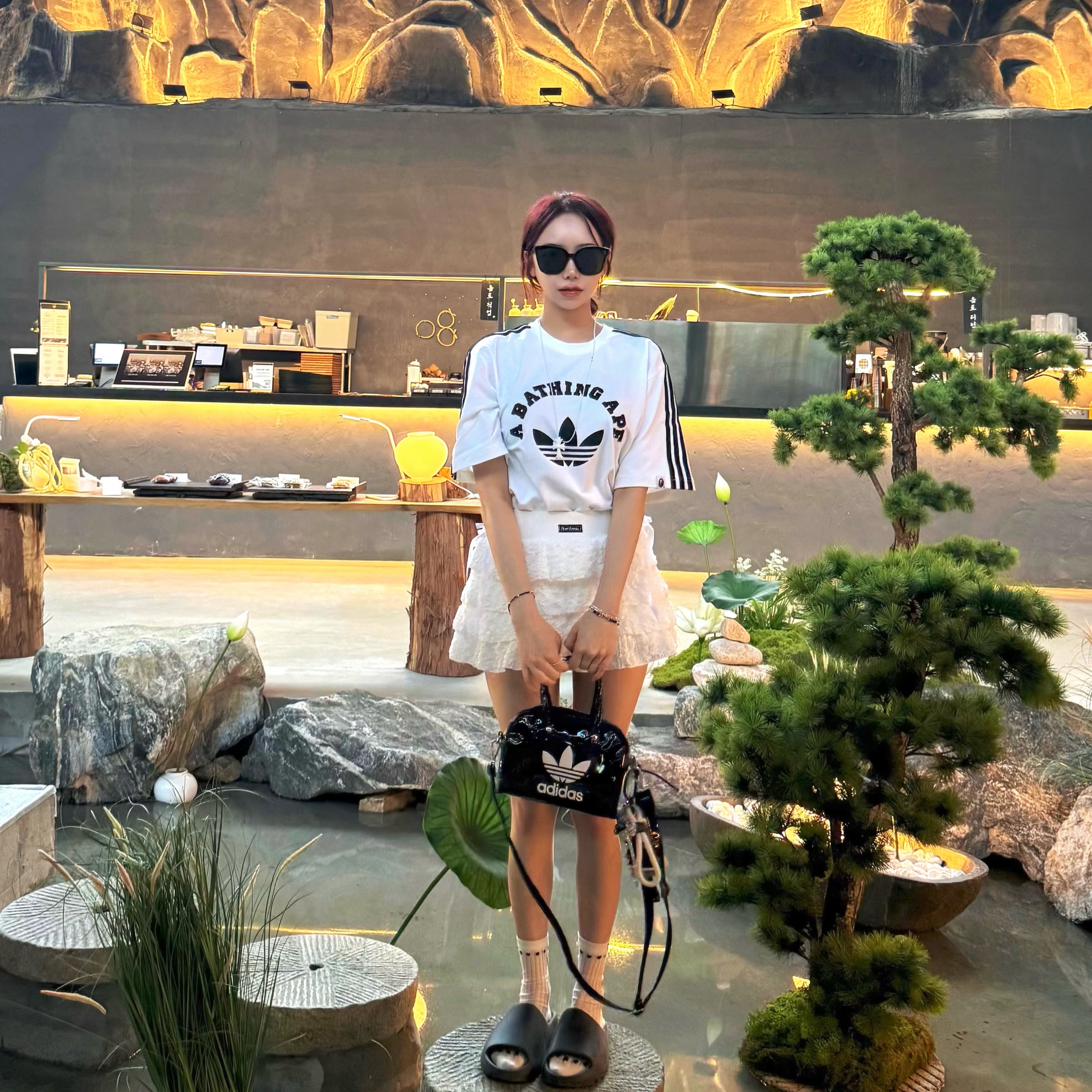 Adidas Adicolor Mini Bowling Bag Black White, Adidas x BAPE T-Shirt White - KR Sizing 착용 스타일