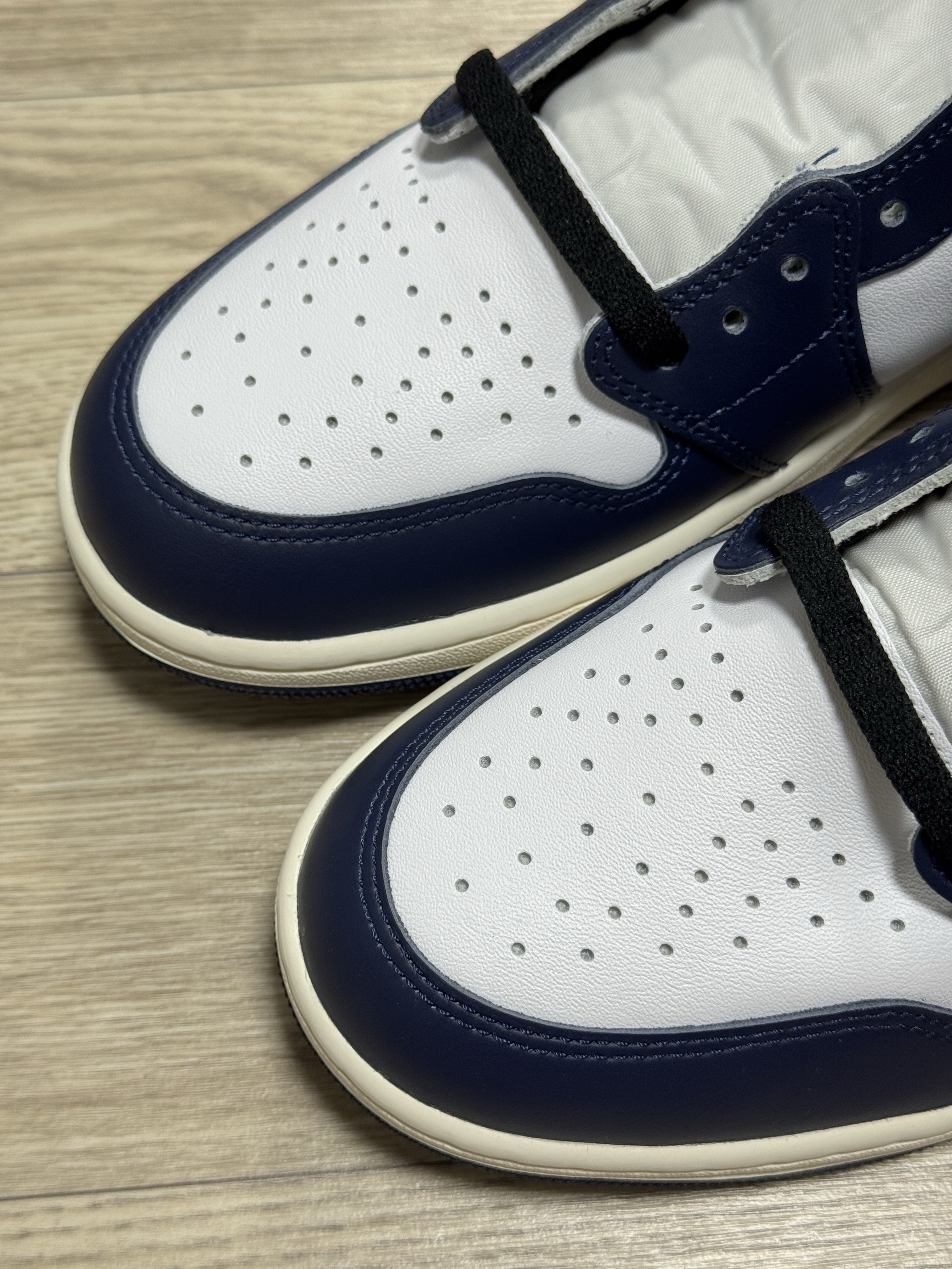 Jordan 1 Retro High OG Midnight Navy 착용 스타일