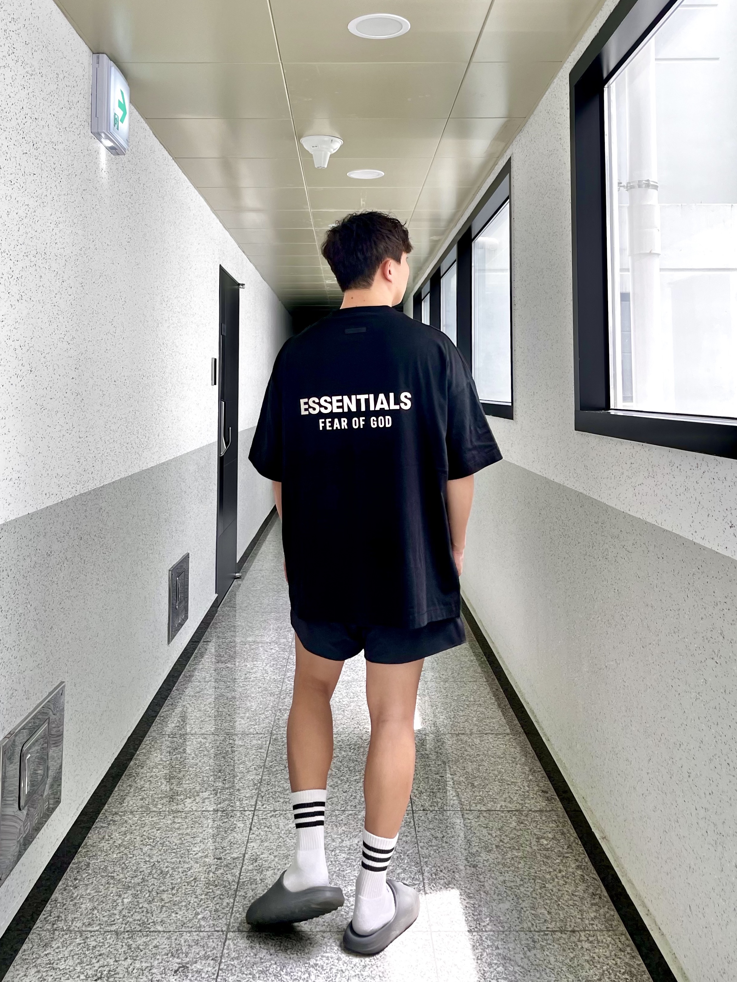 Essentials Jersey Crewneck T-Shirt Black - 24FW, Essentials Nylon Running Short Black - 24SS 착용 스타일