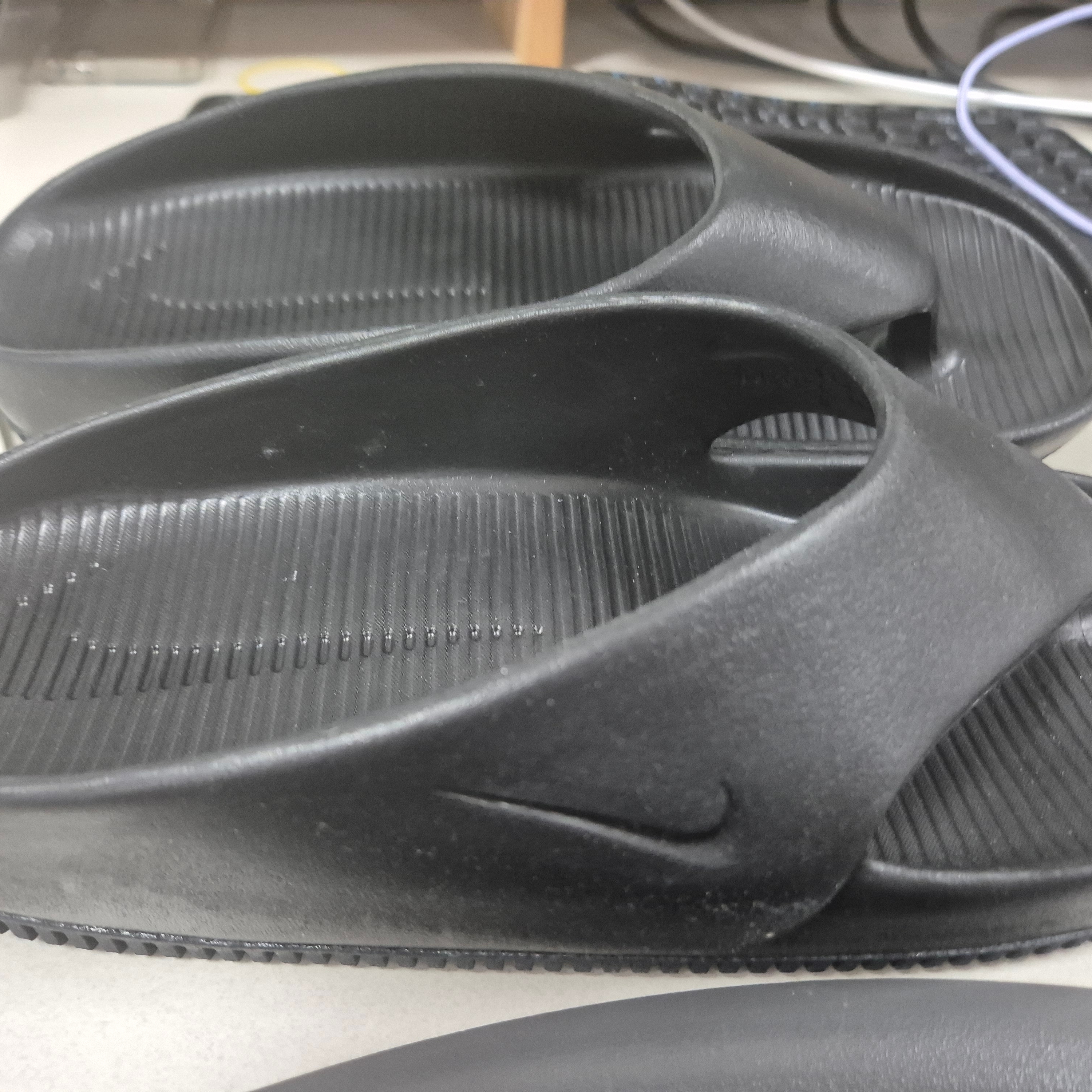 Nike Calm Flip Flops Black 착용 스타일