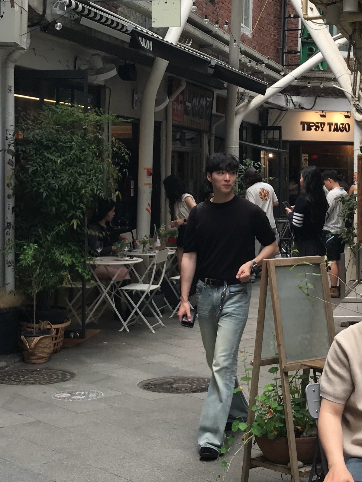 Millo Archive Lump Two Way Bag Black 착용 스타일 - 1