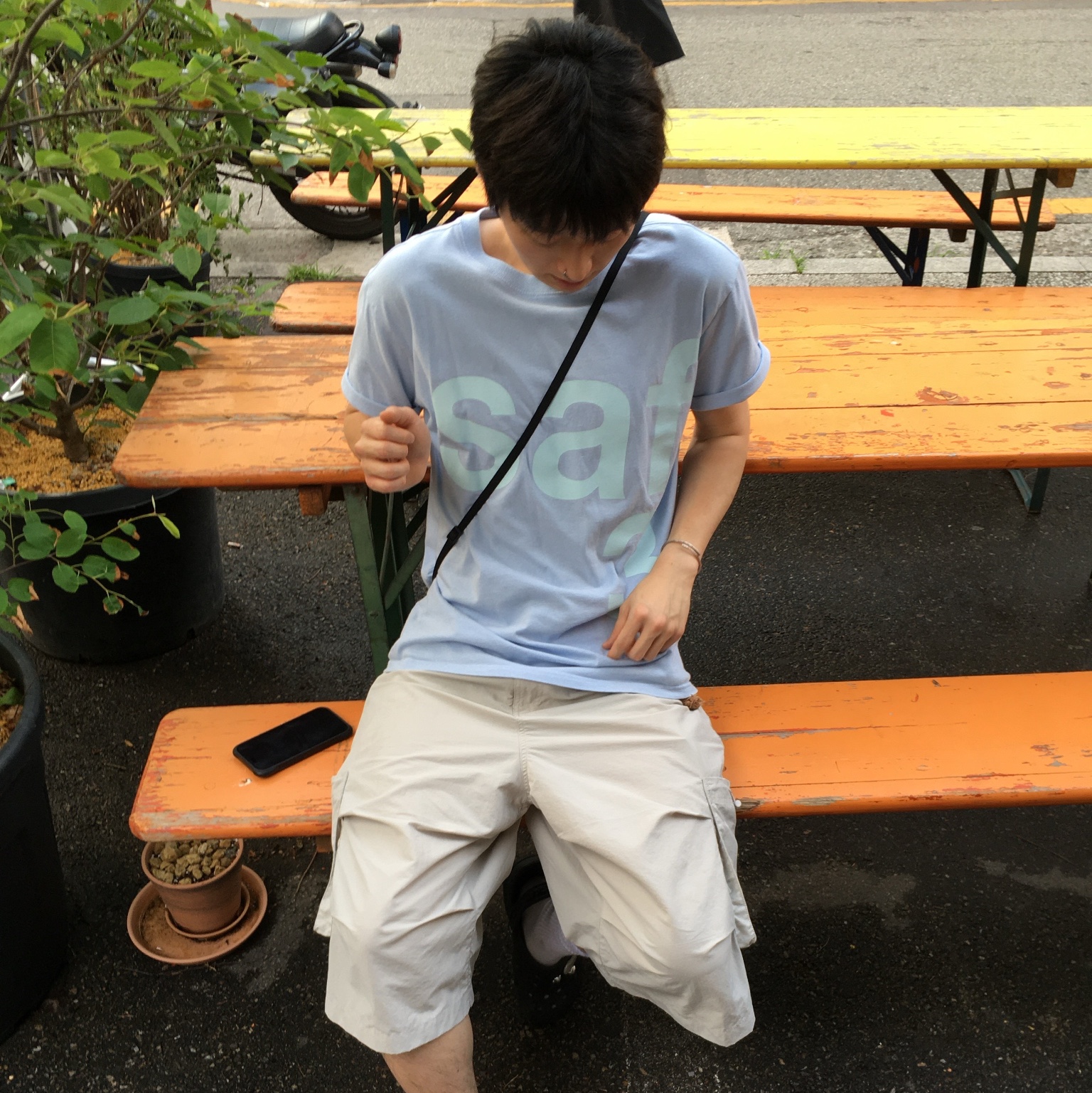 [KREAM 단독] Safarispot Basic Safari T-Shirt Sky 착용 스타일 - 3