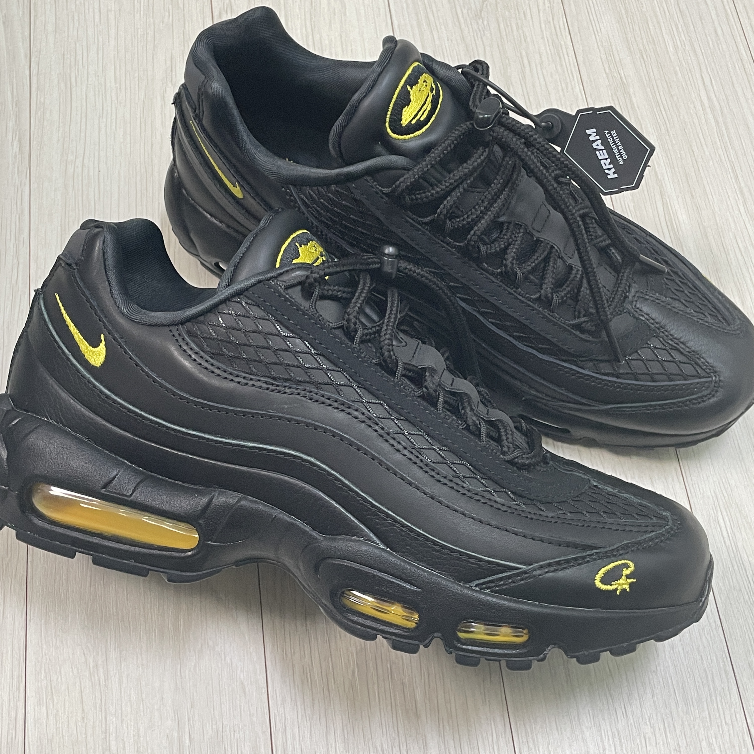 Nike x Corteiz Air Max 95 Black and Tour Yellow 착용 스타일
