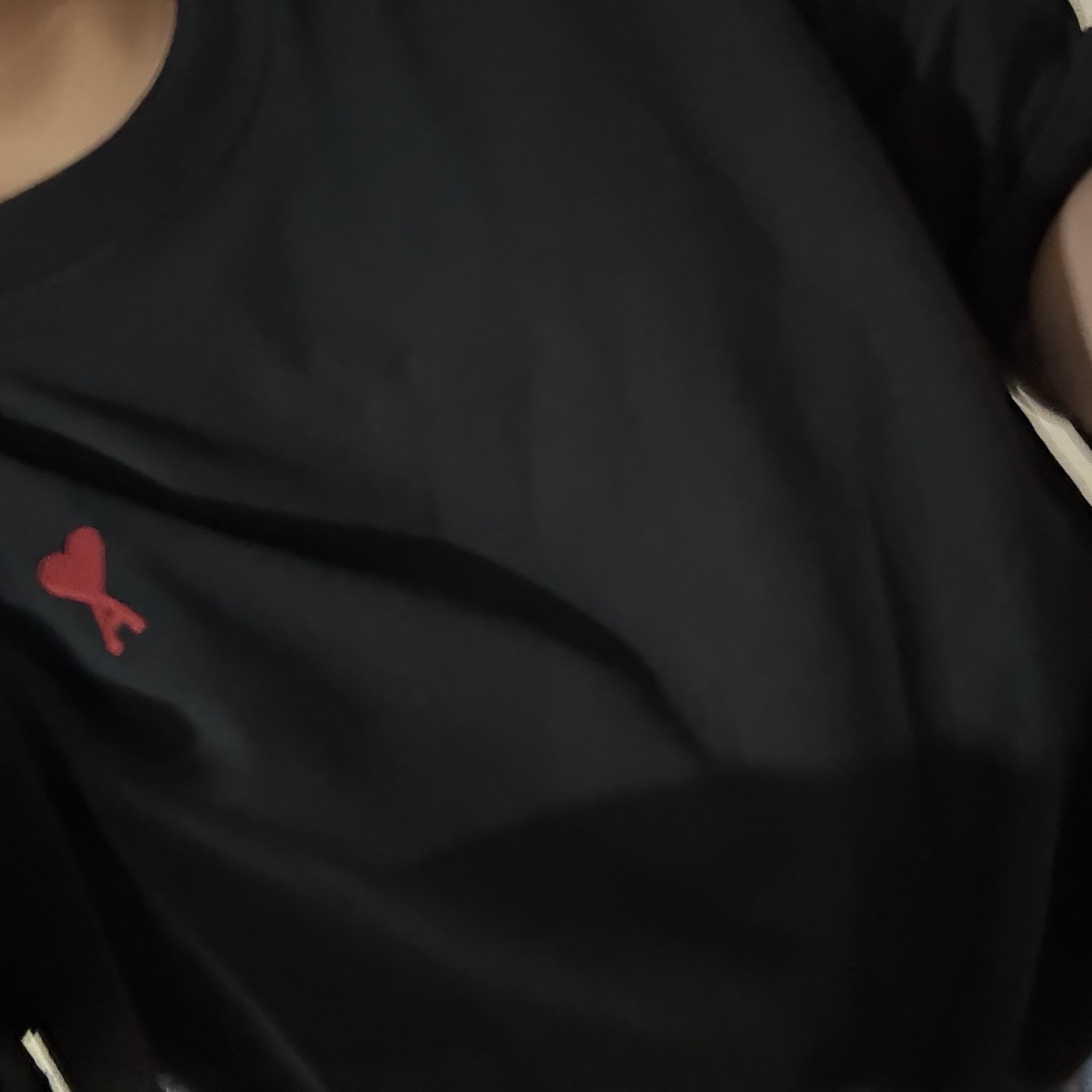 AMI de Coeur Boxy Fit T-Shirt Black 착용 스타일