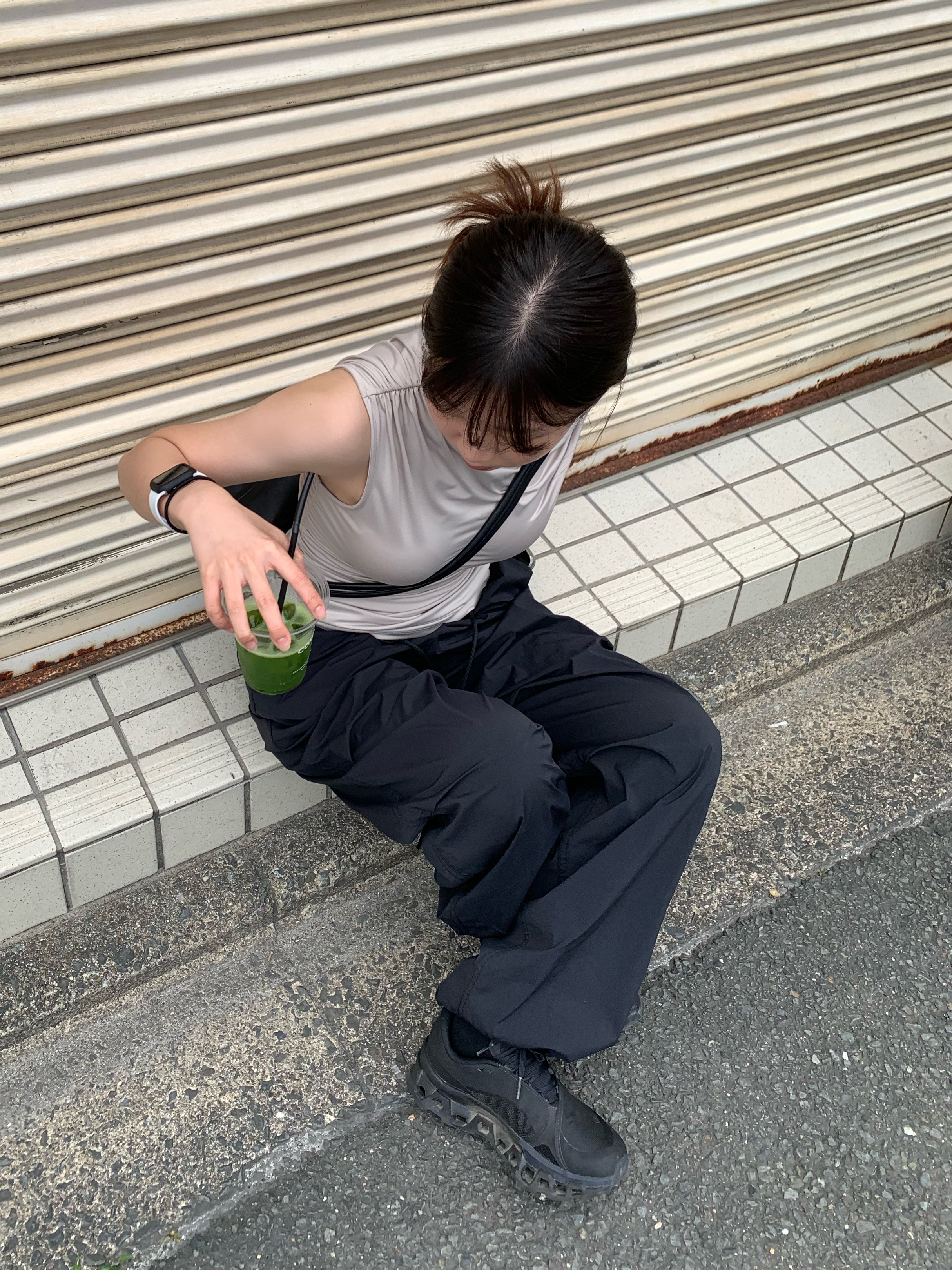 (W) On Running x Post Archive Faction (Paf) Cloudmonster 2 Black Magnet 착용 스타일