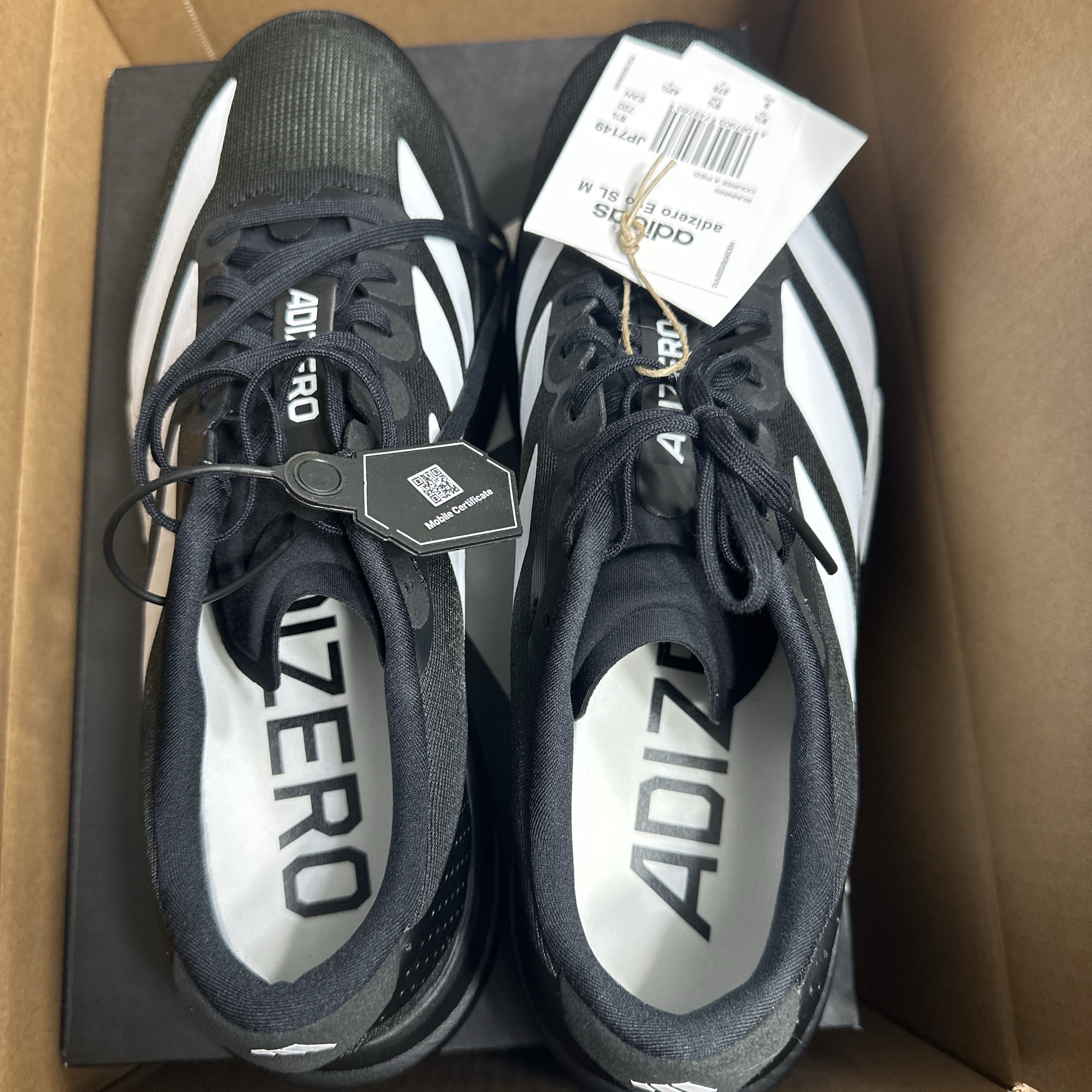 Adidas Adizero EVO SL Core Black Cloud White 착용 스타일