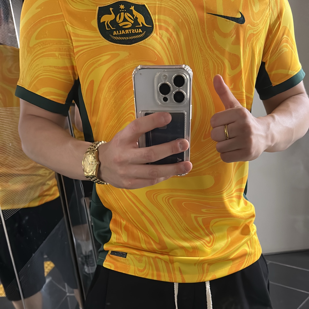 (W) Nike Australia 2023 Dri-Fit Stadium Home Jersey Varsity Maze (Non Marking Ver.) 착용 스타일 - 1