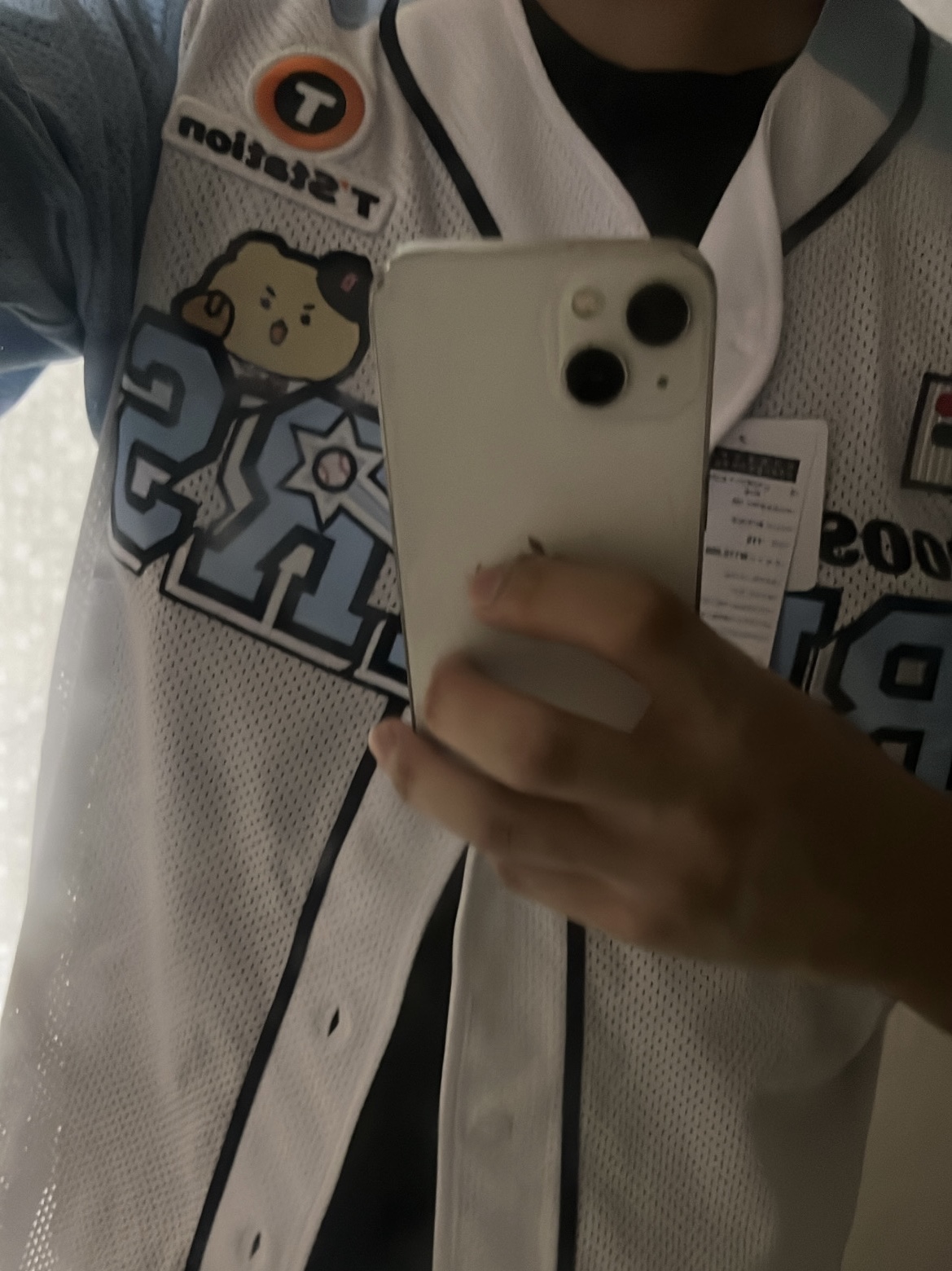 Doosan Bears x Manggom Authentic Uniform White Patch Ver. 2 (Non Marking Ver.) 착용 스타일