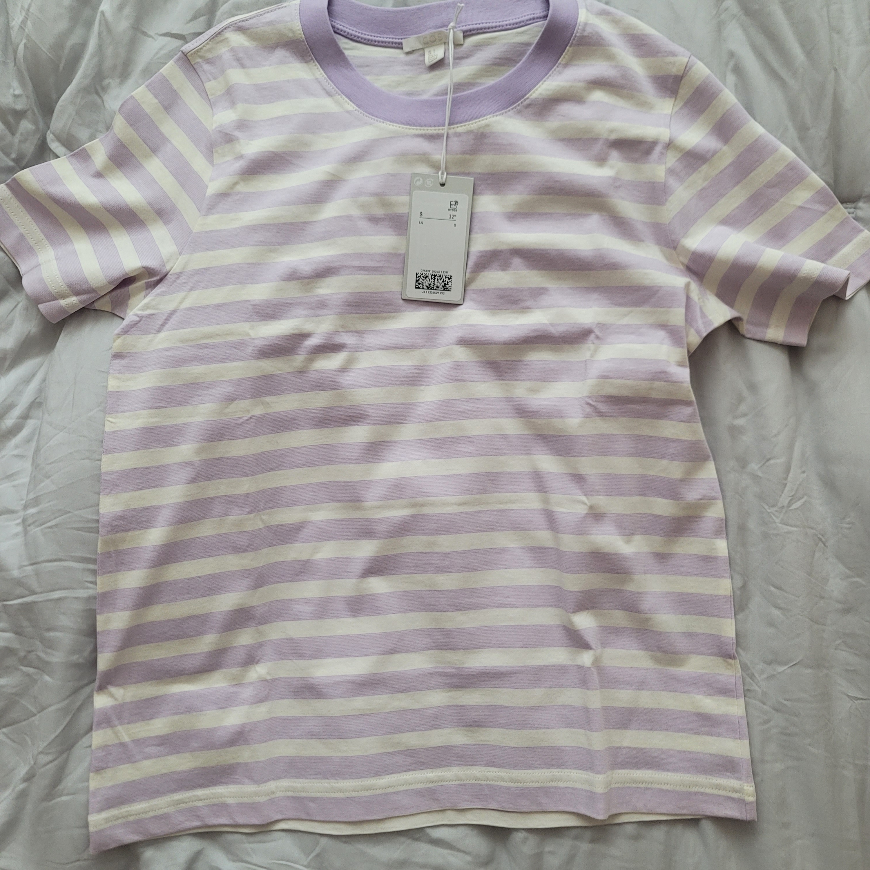 COS Striped Boucle T-Shirt Cream 착용 스타일