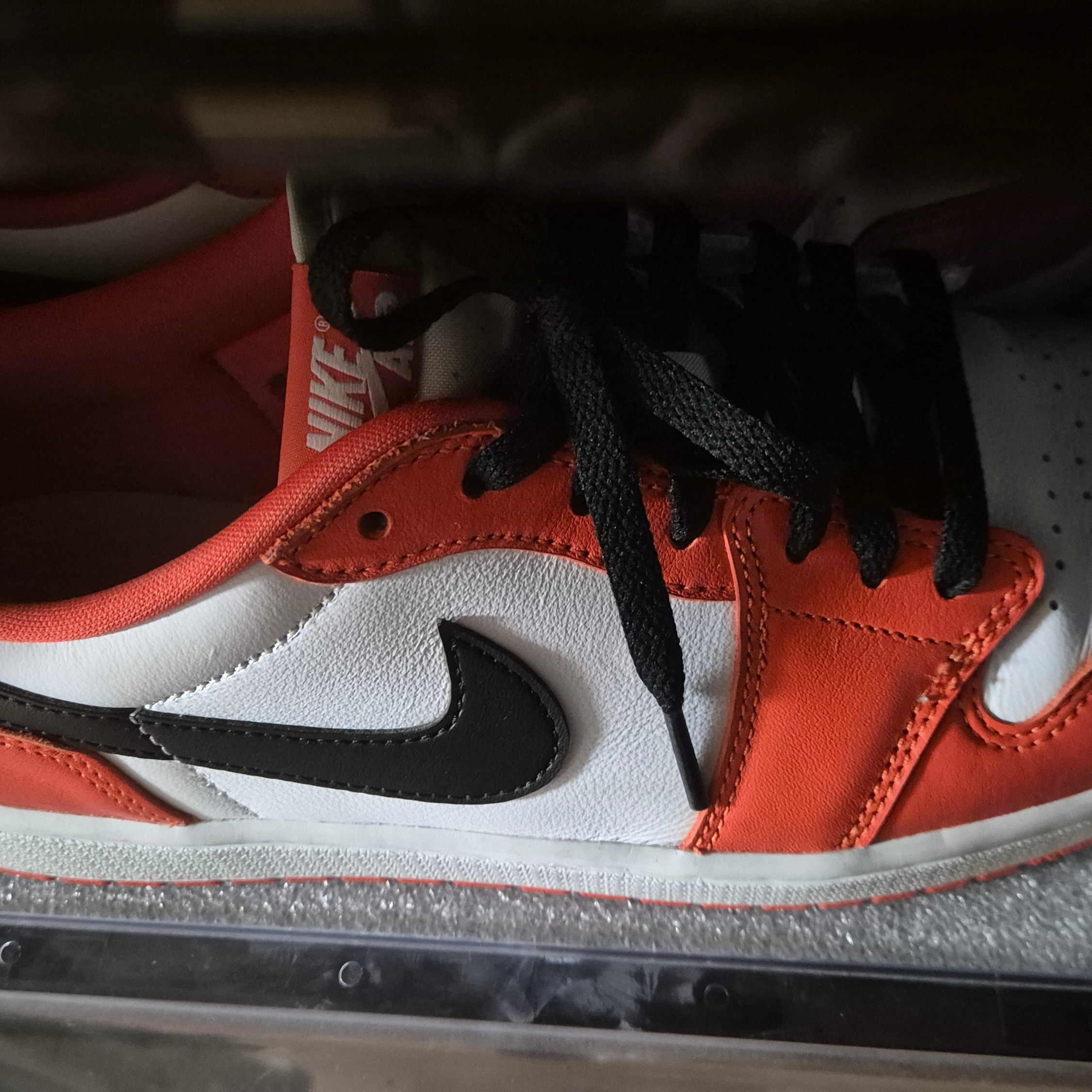 Jordan 1 Low OG Starfish 착용 스타일