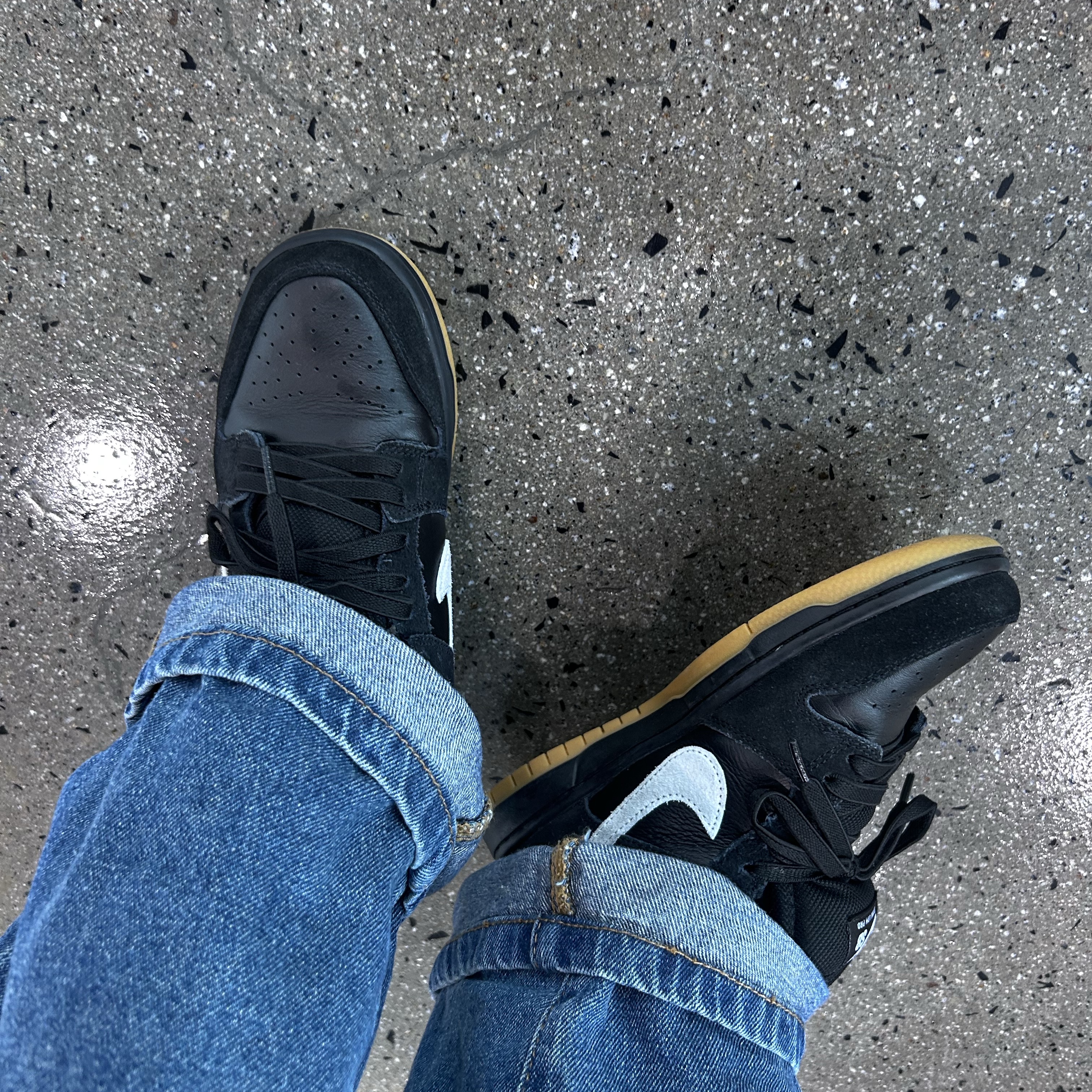 Nike SB Dunk Low Pro Black White 착용 스타일