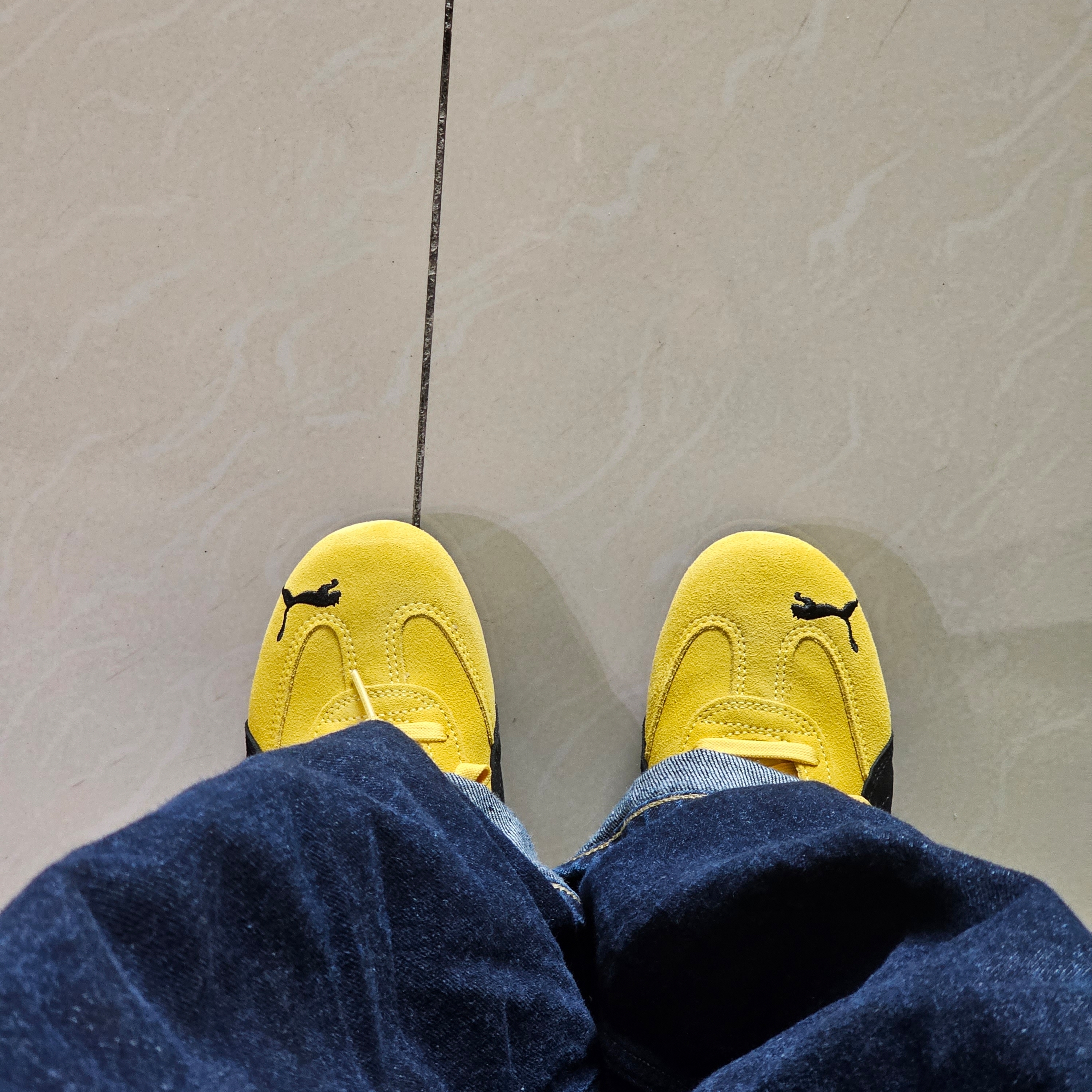 Puma Speedcat OG Pele Yellow Puma Black 착용 스타일