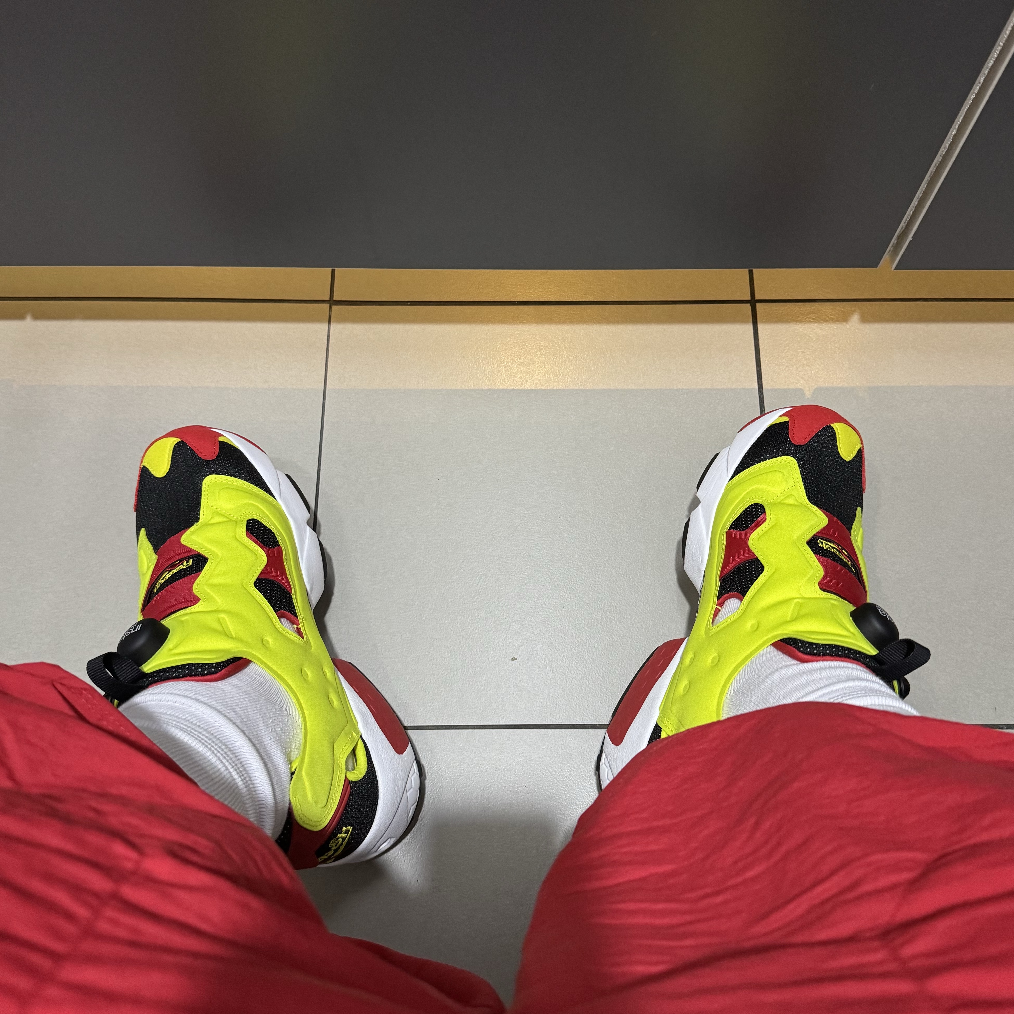Reebok Instapump Fury Citron 착용 스타일