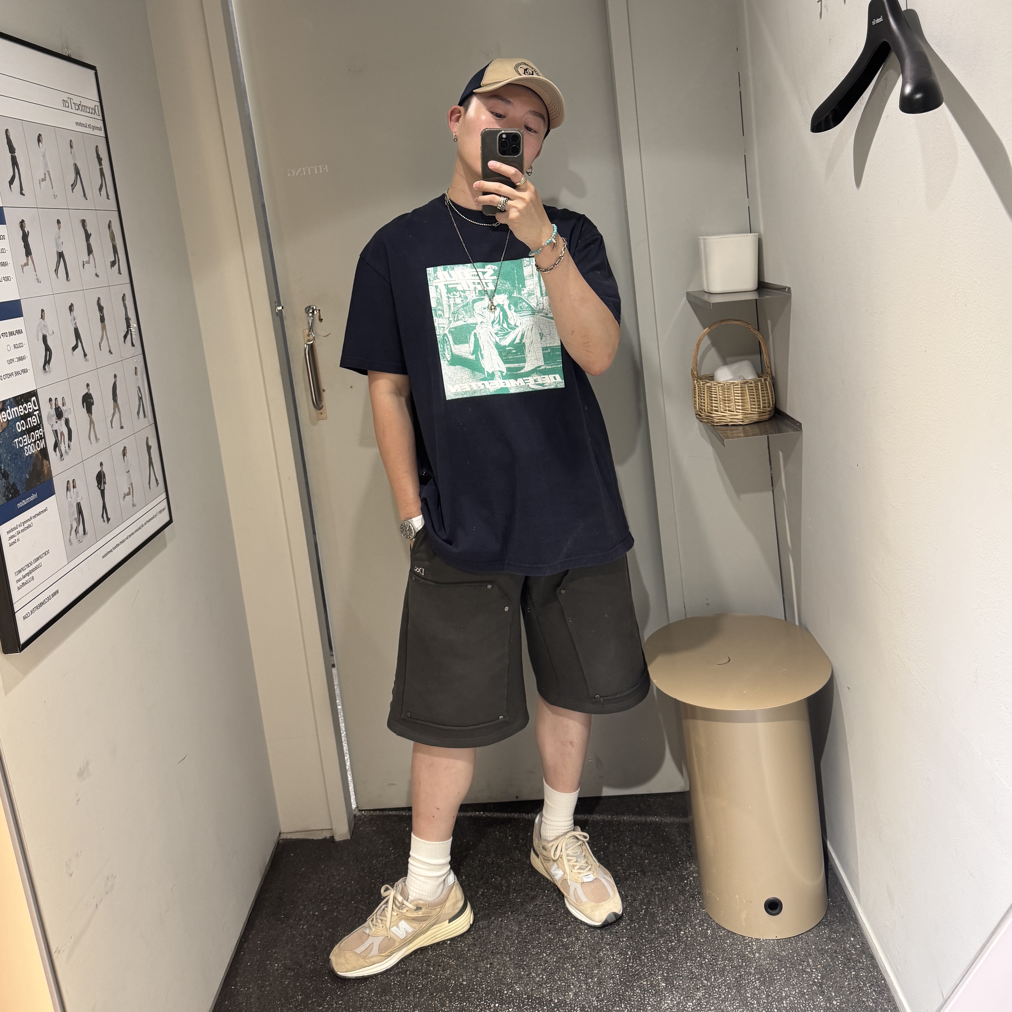 New Balance 991v2 Made in UK Cuban Sand Harbor Mist, December Ten Seoul Drift T-Shirt Navy 착용 스타일