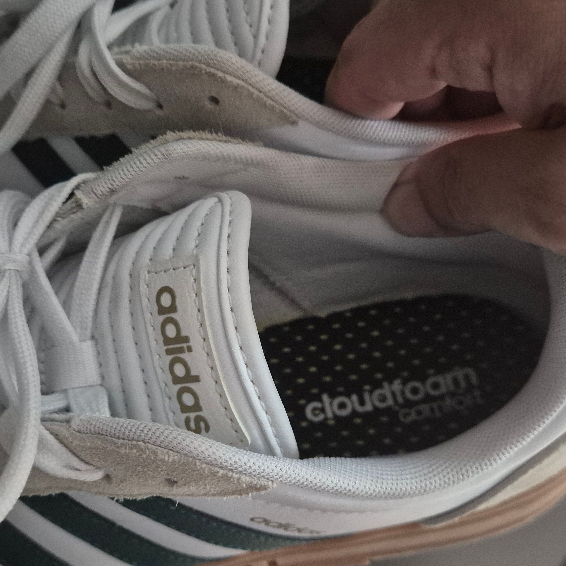 Adidas Gradas Collegiate Green 착용 스타일
