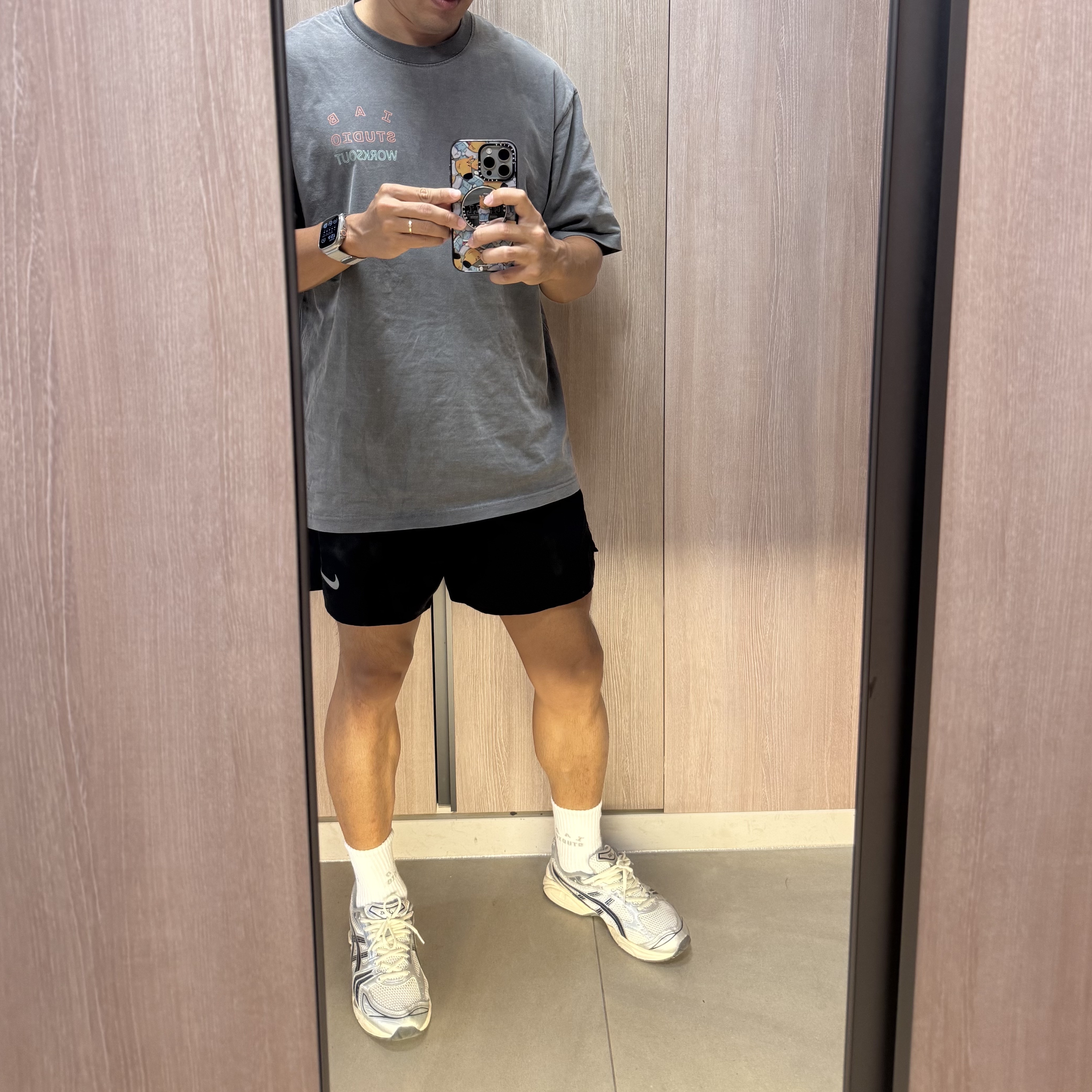 IAB Studio T-Shirt Charcoal for Worksout, Nike Dri-Fit Challenger 5 Inch Brief Lined Versatile Shorts Black - Asia 착용 스타일
