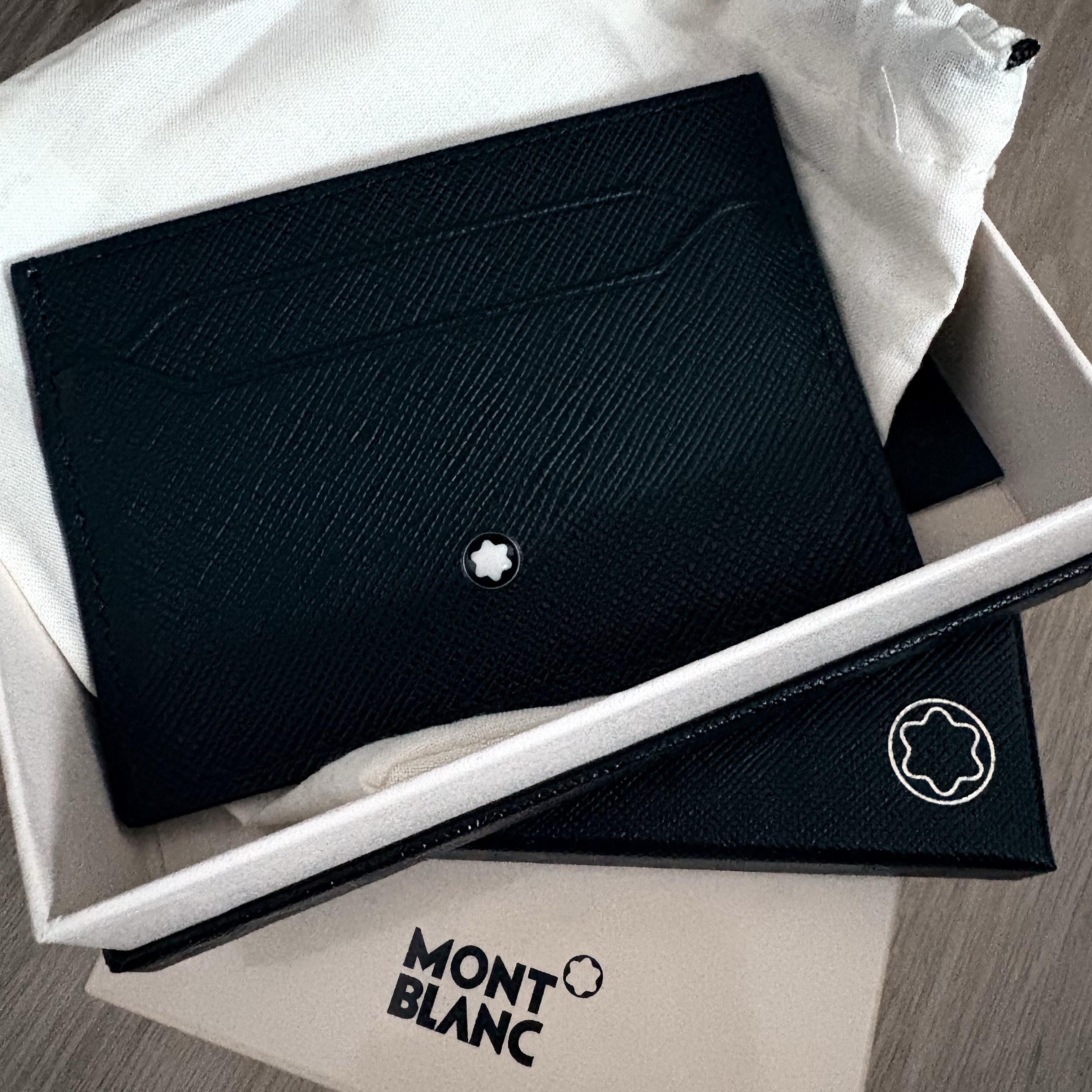 Montblanc Sartorial 5cc Card Holder Black 착용 스타일