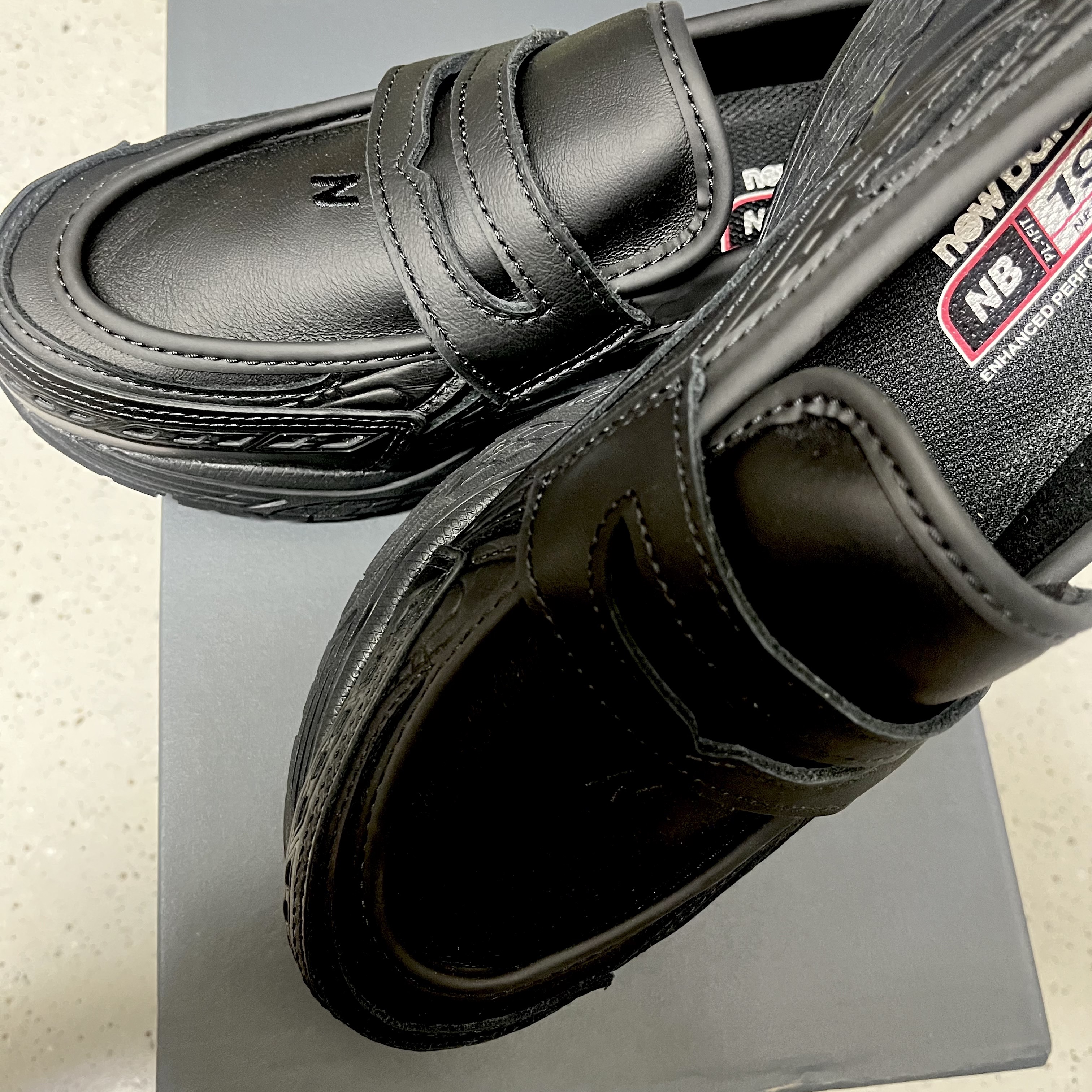 New Balance 1906L Black 착용 스타일