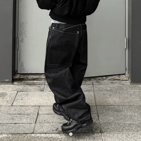 Nike Max Goadome PRM Black 착용 스타일