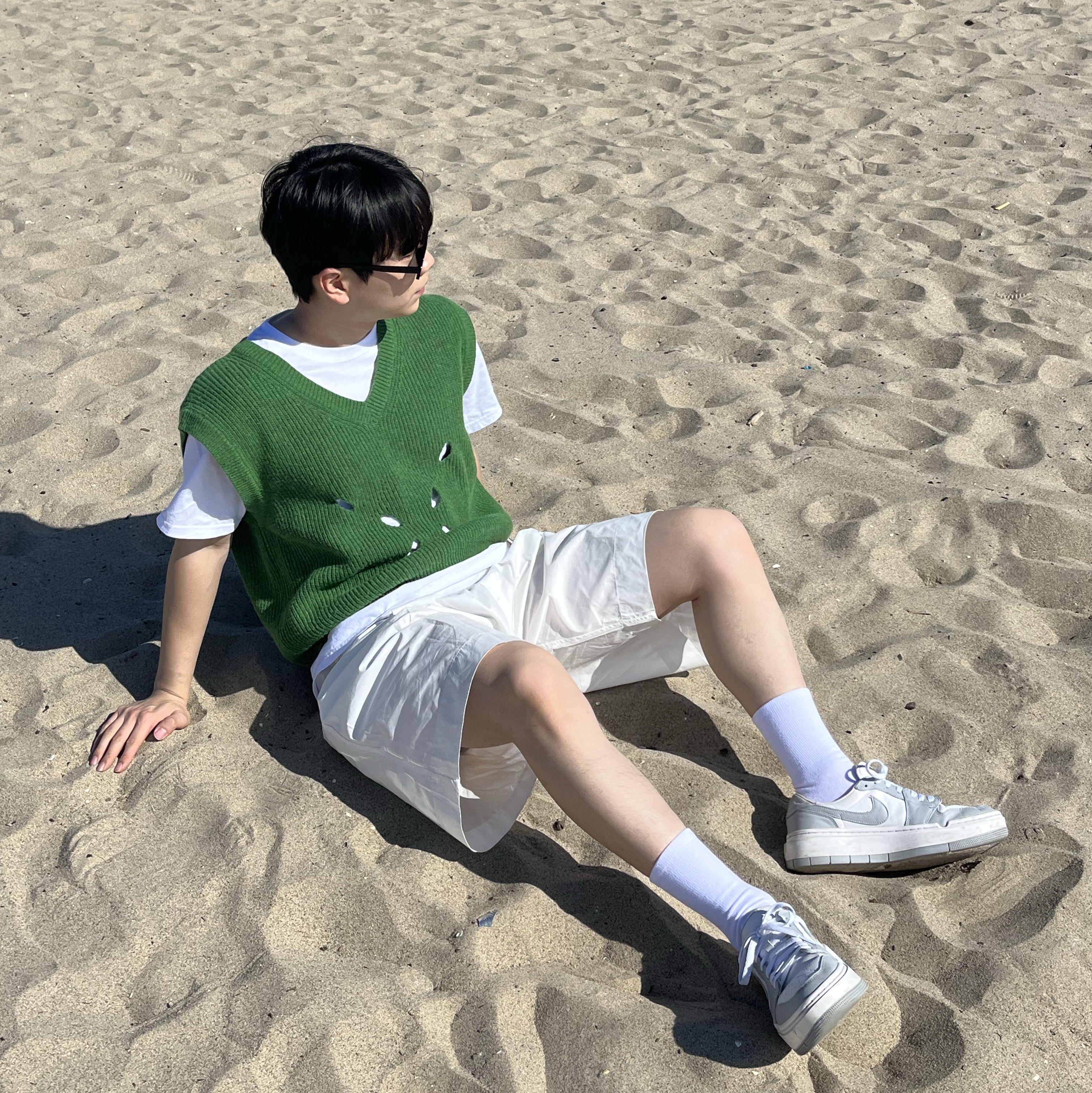 (W) Jordan 1 Elevate Low White and Wolf Grey 착용 스타일 - 3
