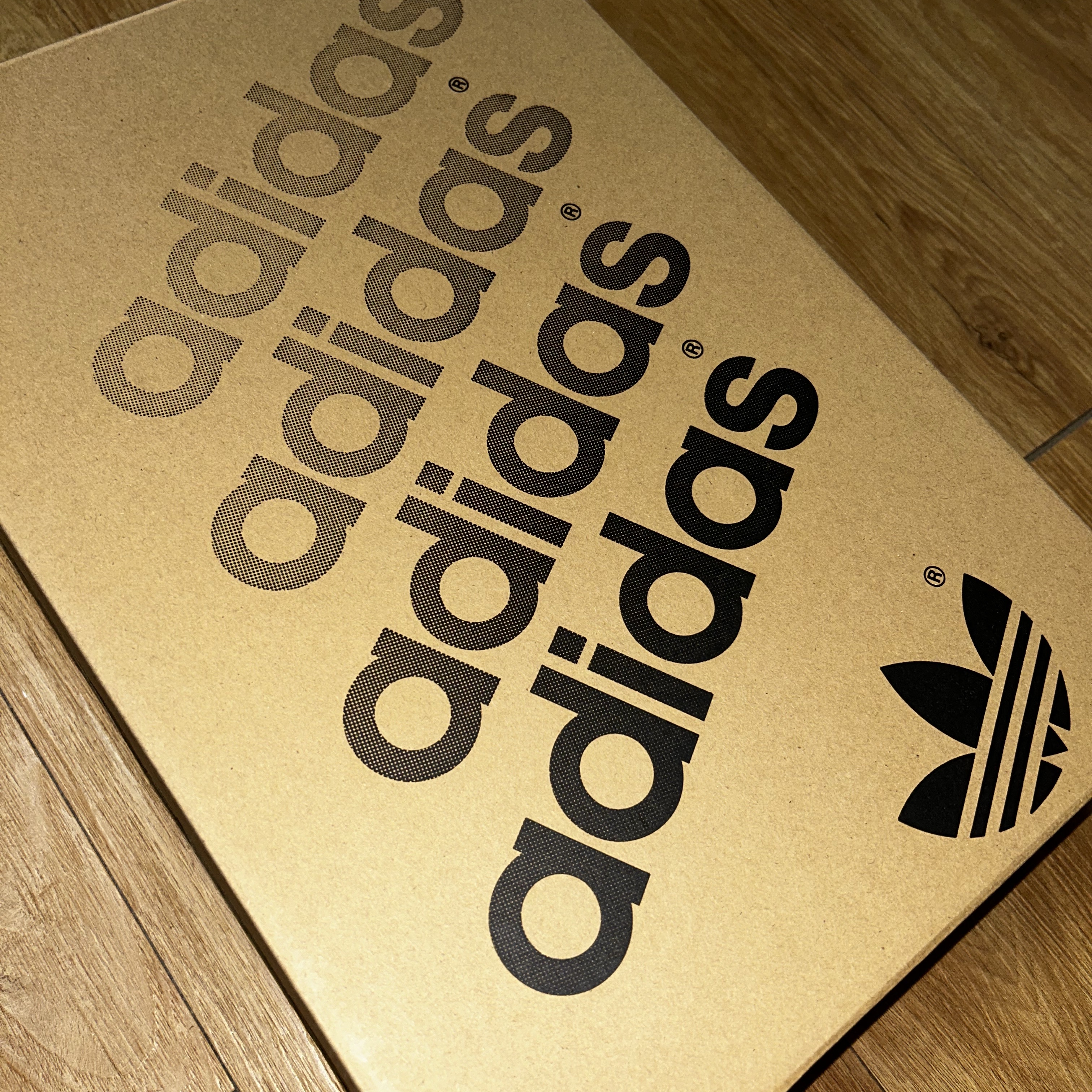 (W) Adidas Japan VH Core Black Cloud White 착용 스타일 - 1