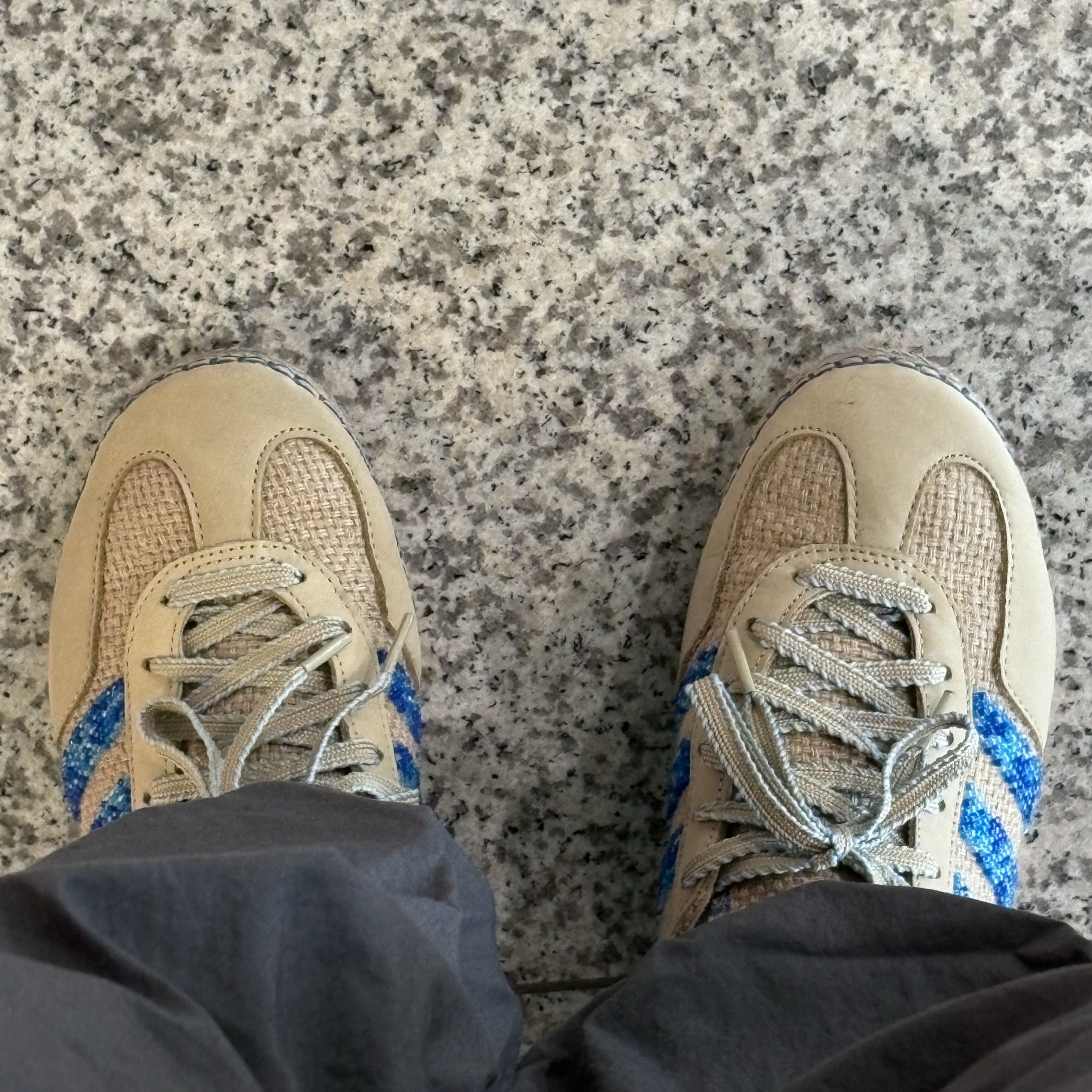 Adidas x Clot Gazelle Linen Khaki Light Blue 착용 스타일