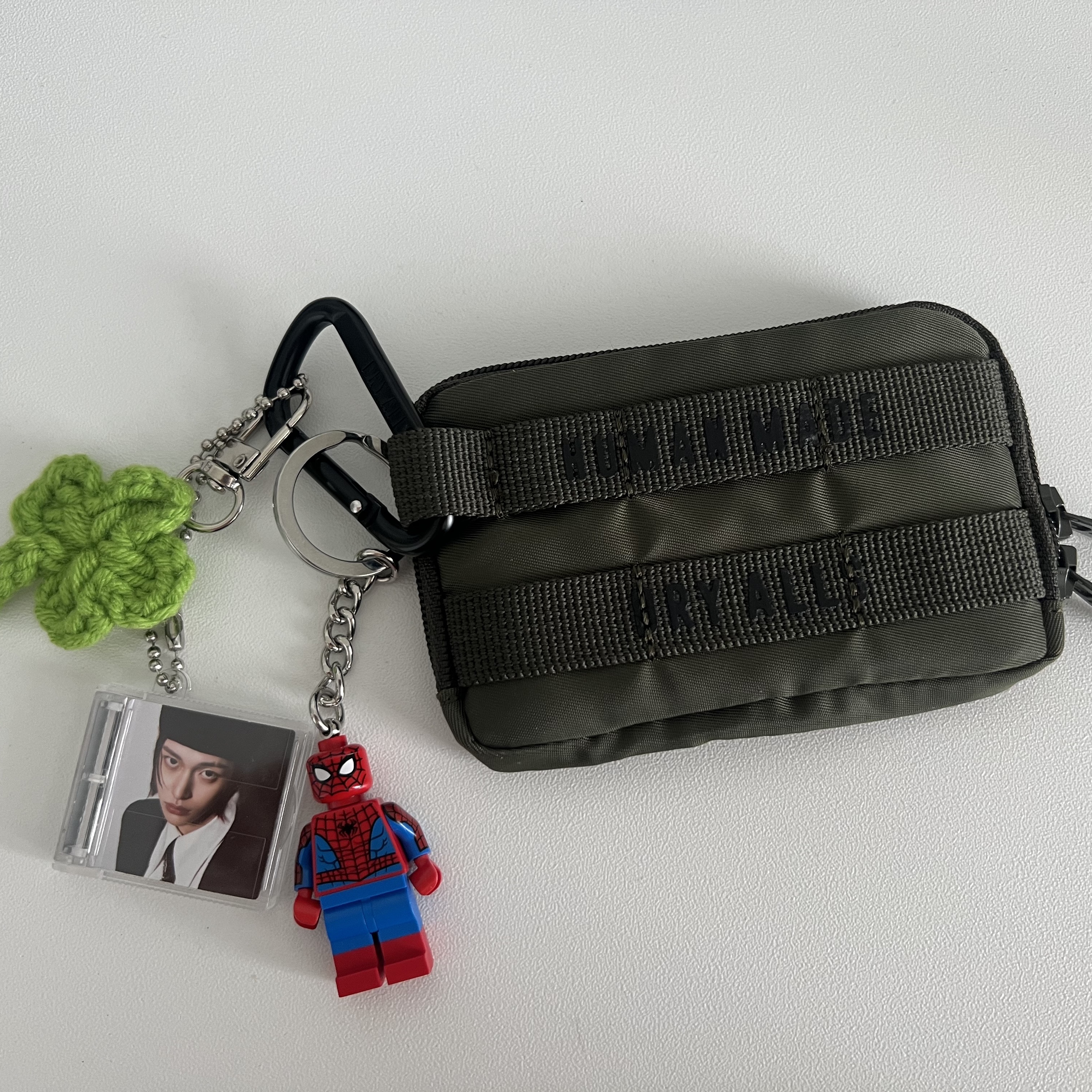 Human Made Military Card Case Olive Drab 착용 스타일 - 1