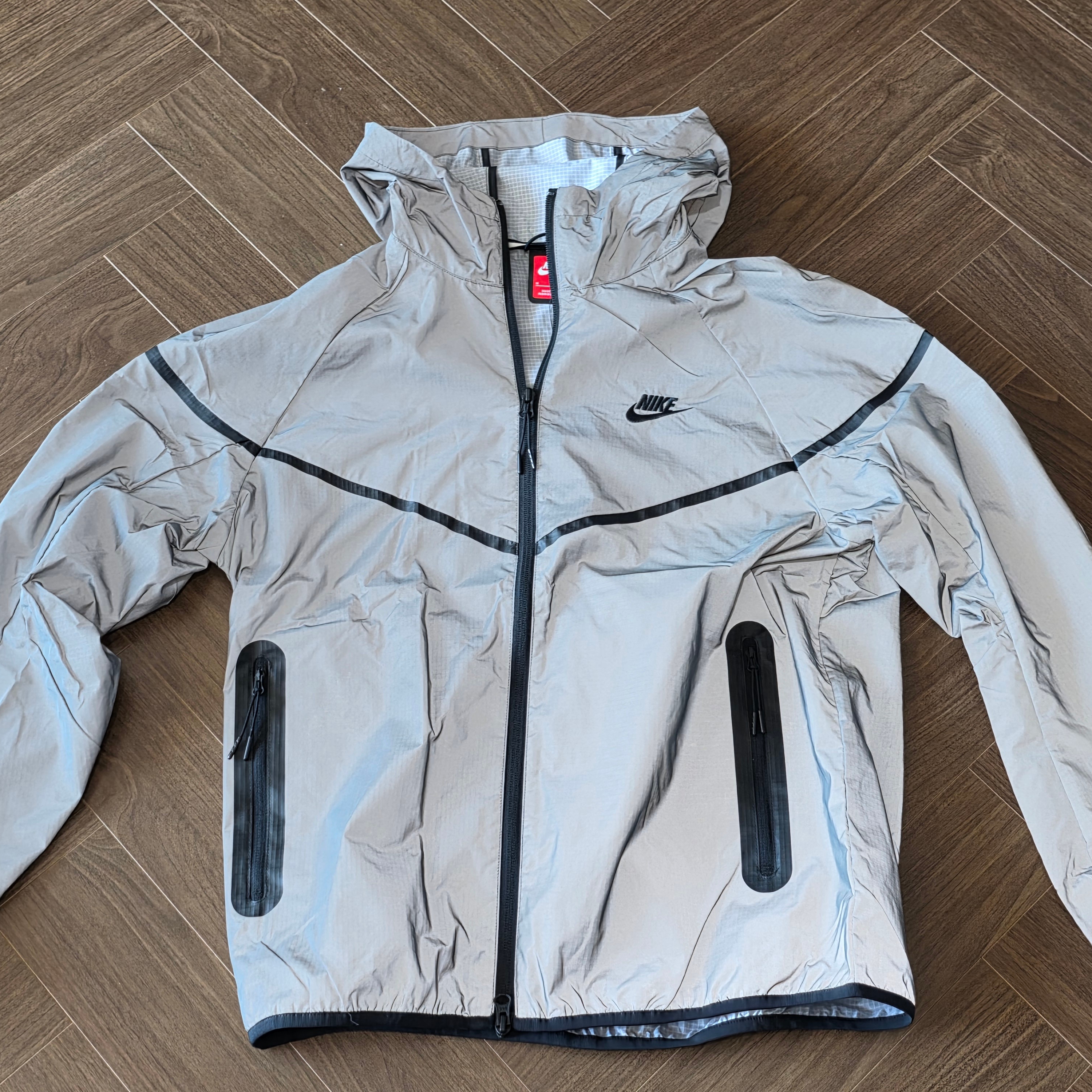 Nike Tech Woven Flash Jacket Reflect Silver Black - Asia 착용 스타일