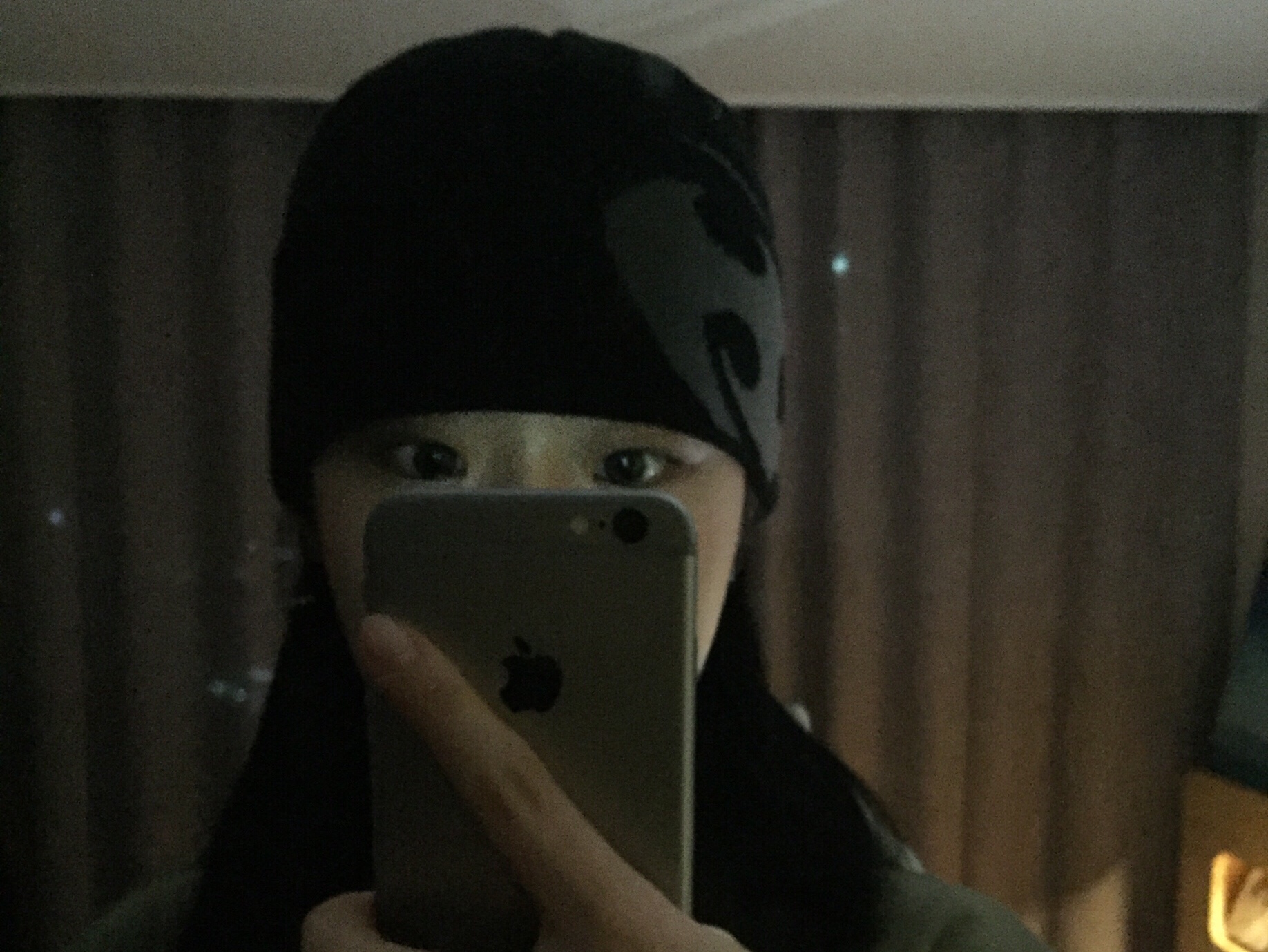 Sansan Gear Logo Beanie Black__25SS 착용 스타일 - 1