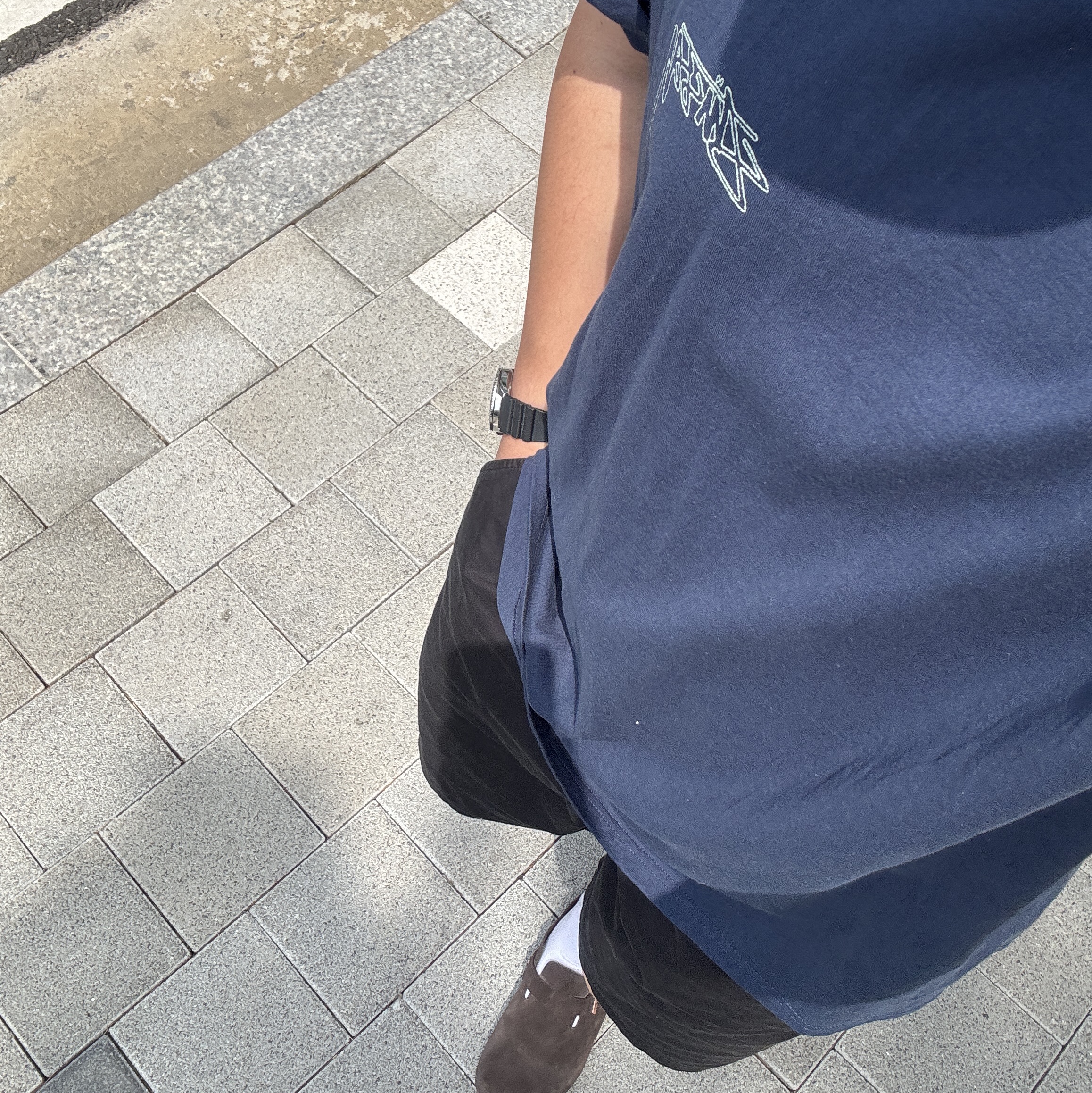 Stussy Wingspan T-Shirt Navy, Birkenstock Boston Soft Footbed Mocha - Regular 착용 스타일