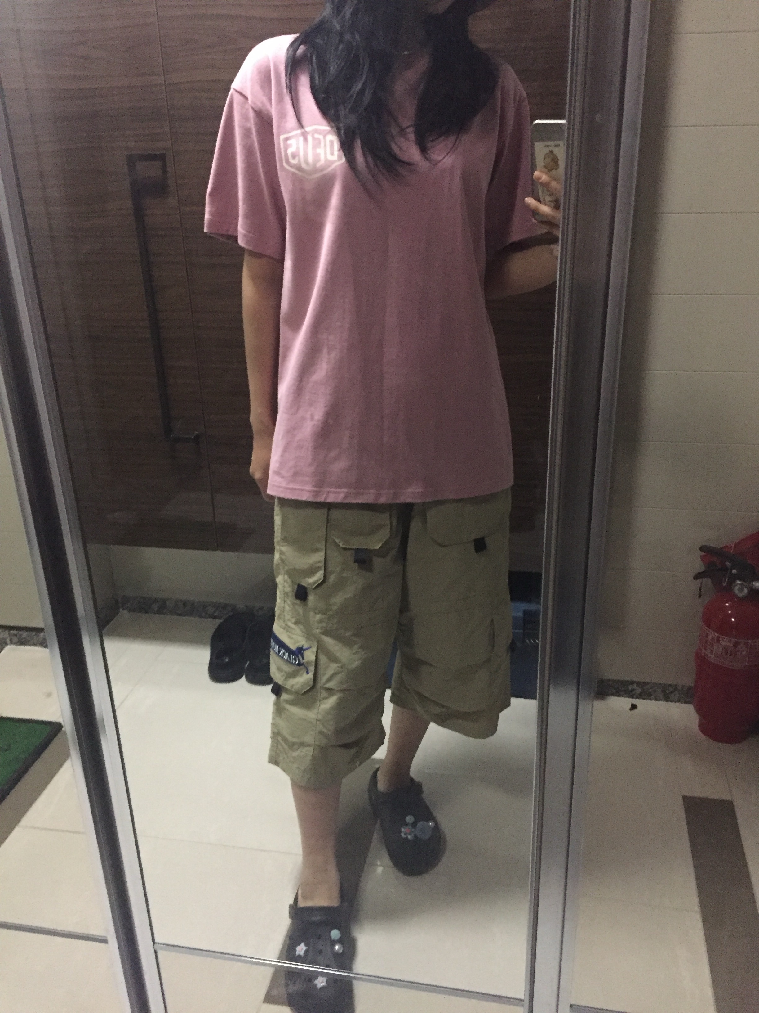Deus Ex Machina Seoul College Address T-Shirt Pink 착용 스타일