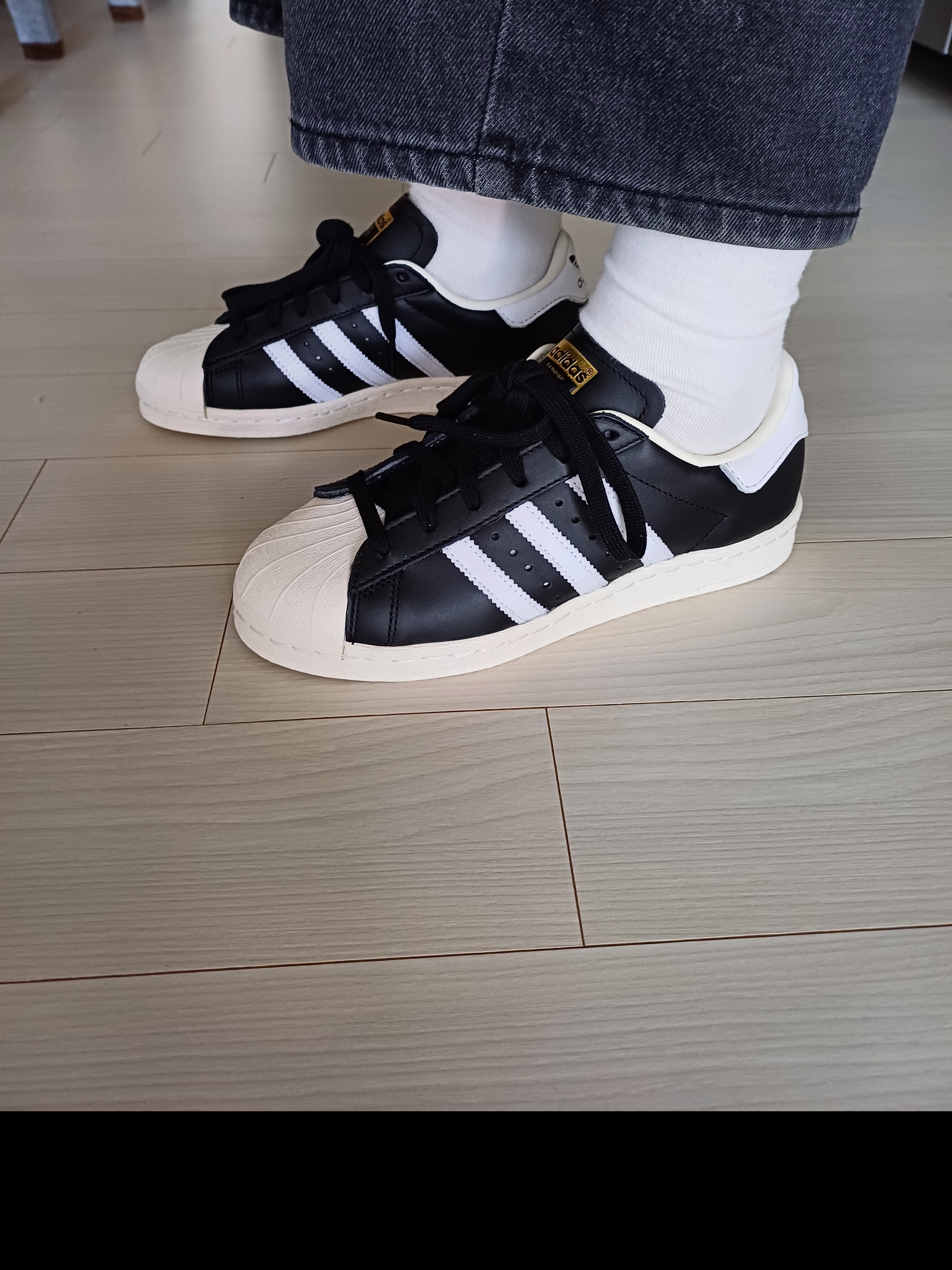 Adidas Superstar 82 FI Core Black 착용 스타일 - 7