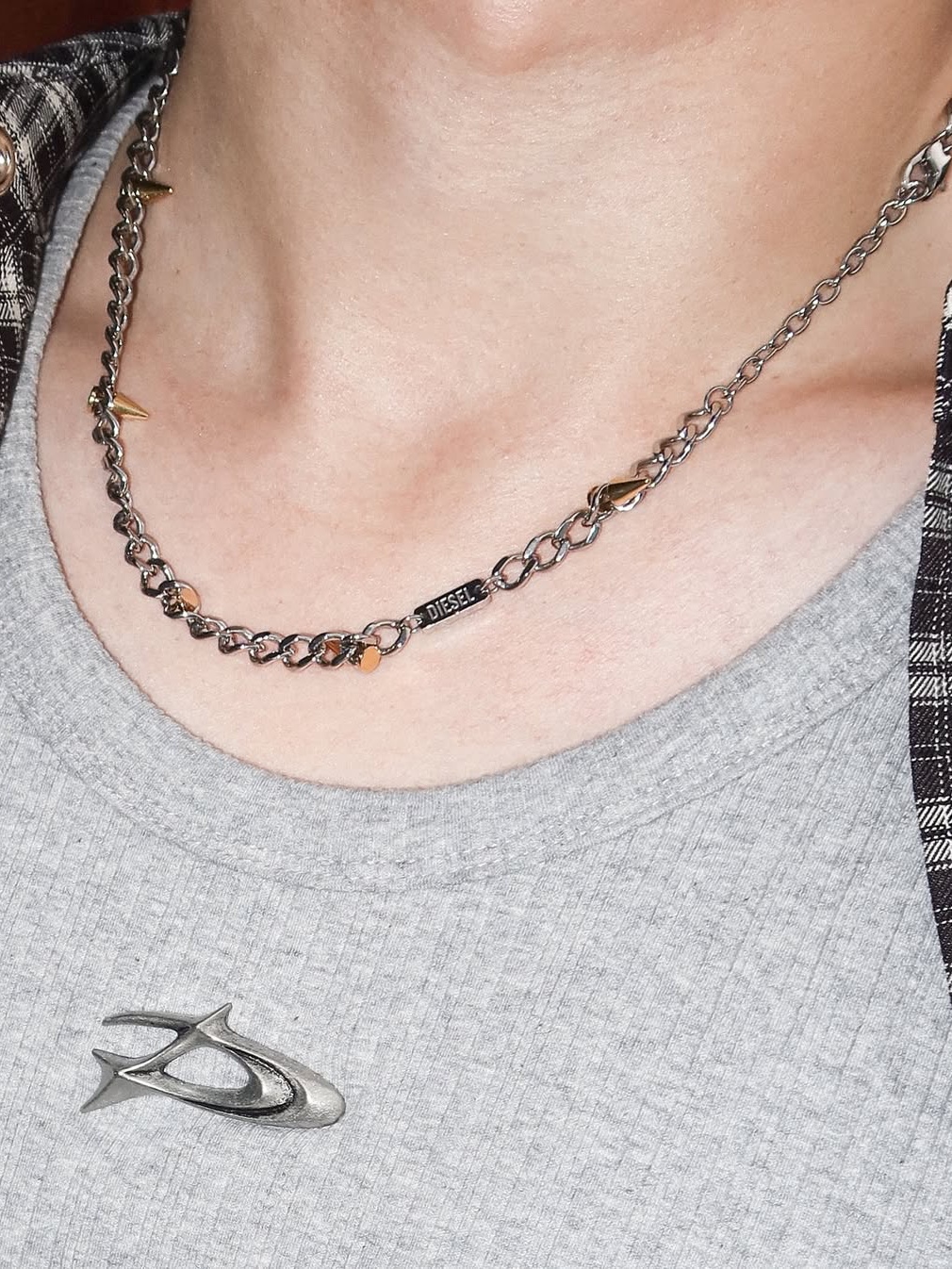 Diesel Dx1454931 Stainless Steel Two-Tone Chain Necklace Silver 착용 스타일