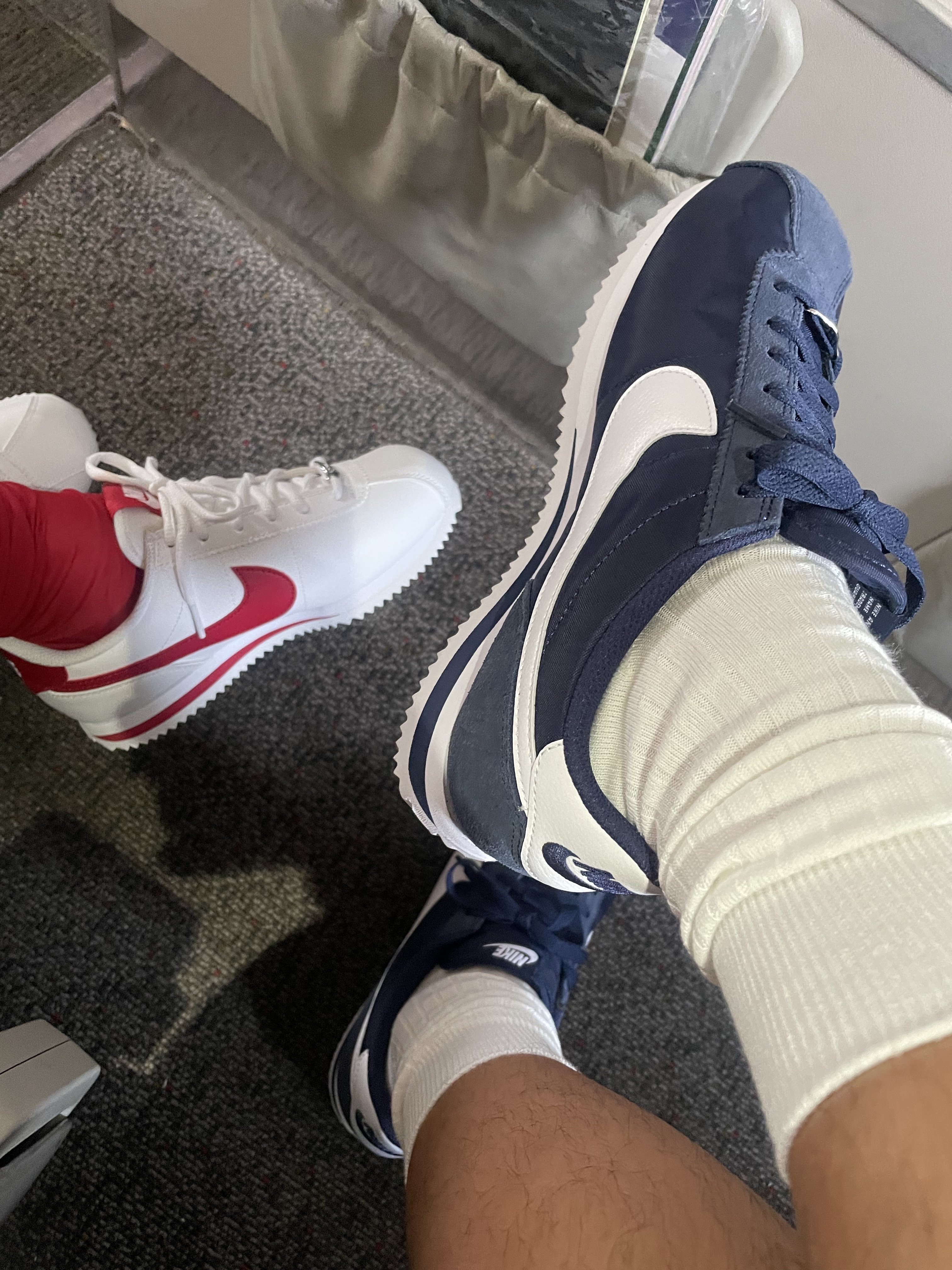 Nike Cortez Basic Nylon '06 Midnight Navy, Supreme Woven Large Tote White - 23SS 착용 스타일 - 3