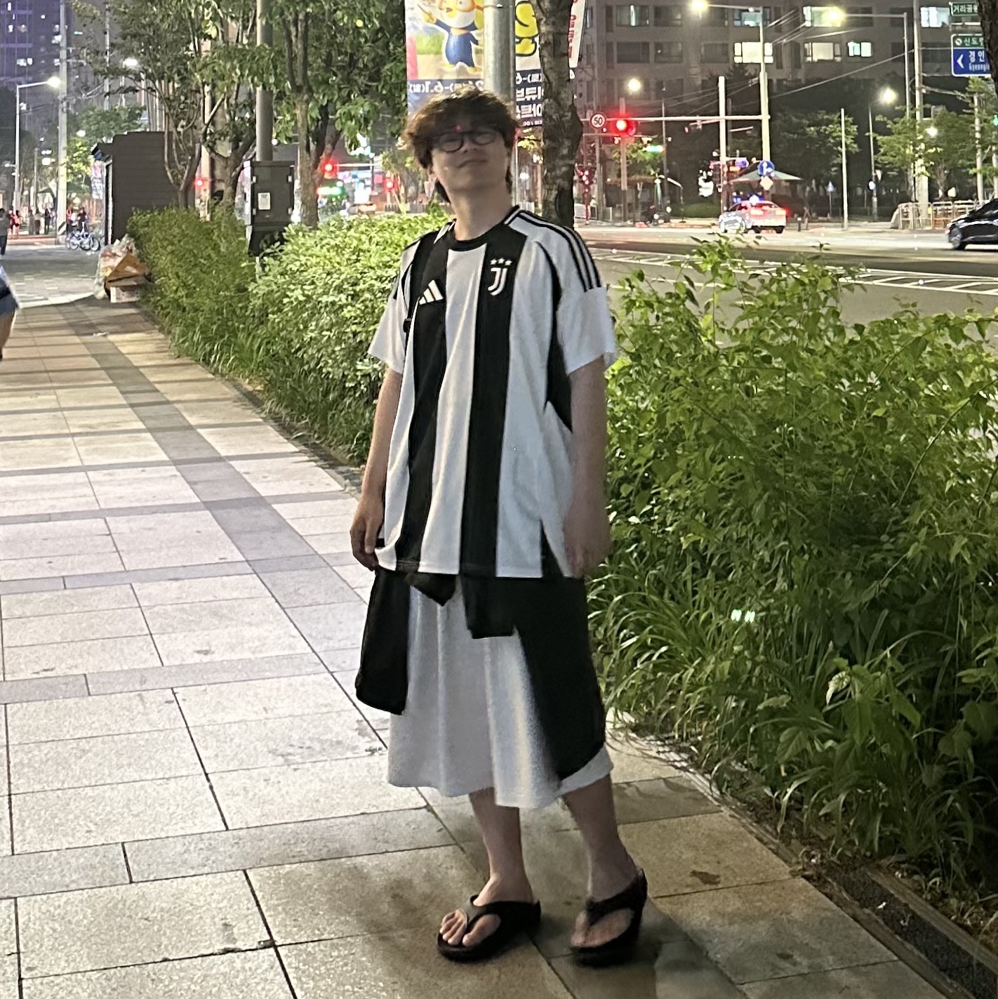 Adidas Juventus 2024/25 Home Jersey White Black - KR Sizing (Non Marking Ver.), Adidas Juventus 2024/25 Home Authentic Jersey White Black - KR Sizing (Non Marking Ver.) 착용 스타일