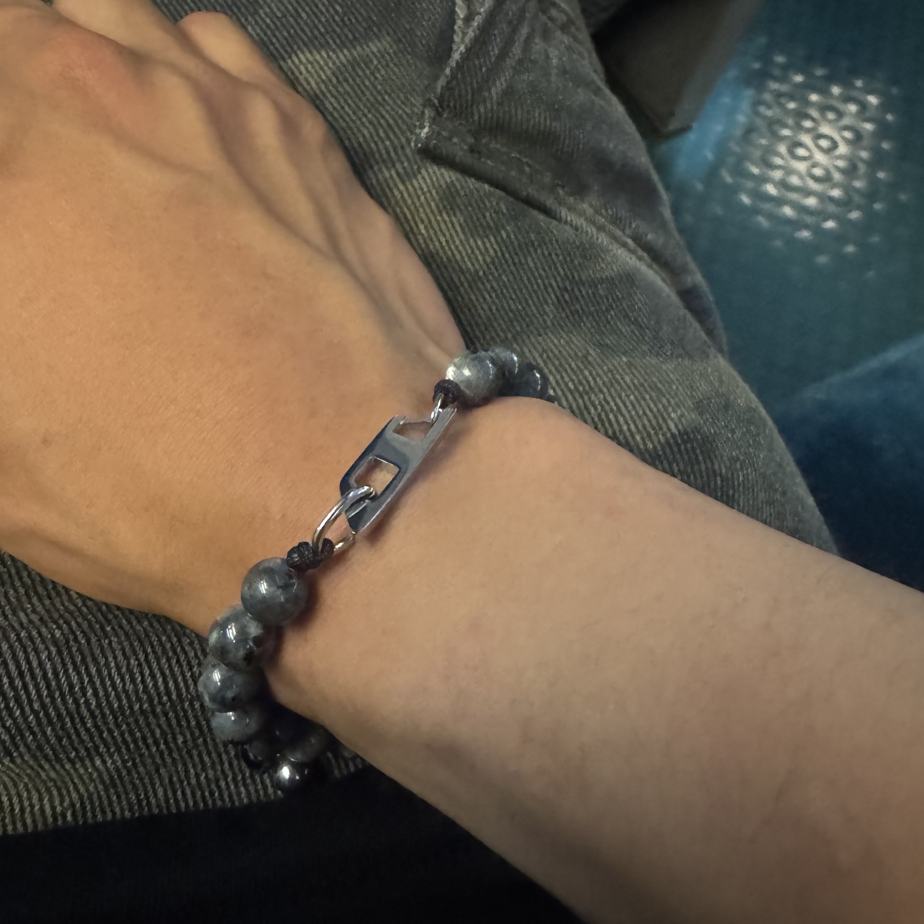 Diesel Dx1339 Labradorite Beaded Bracelet Multicolor 착용 스타일