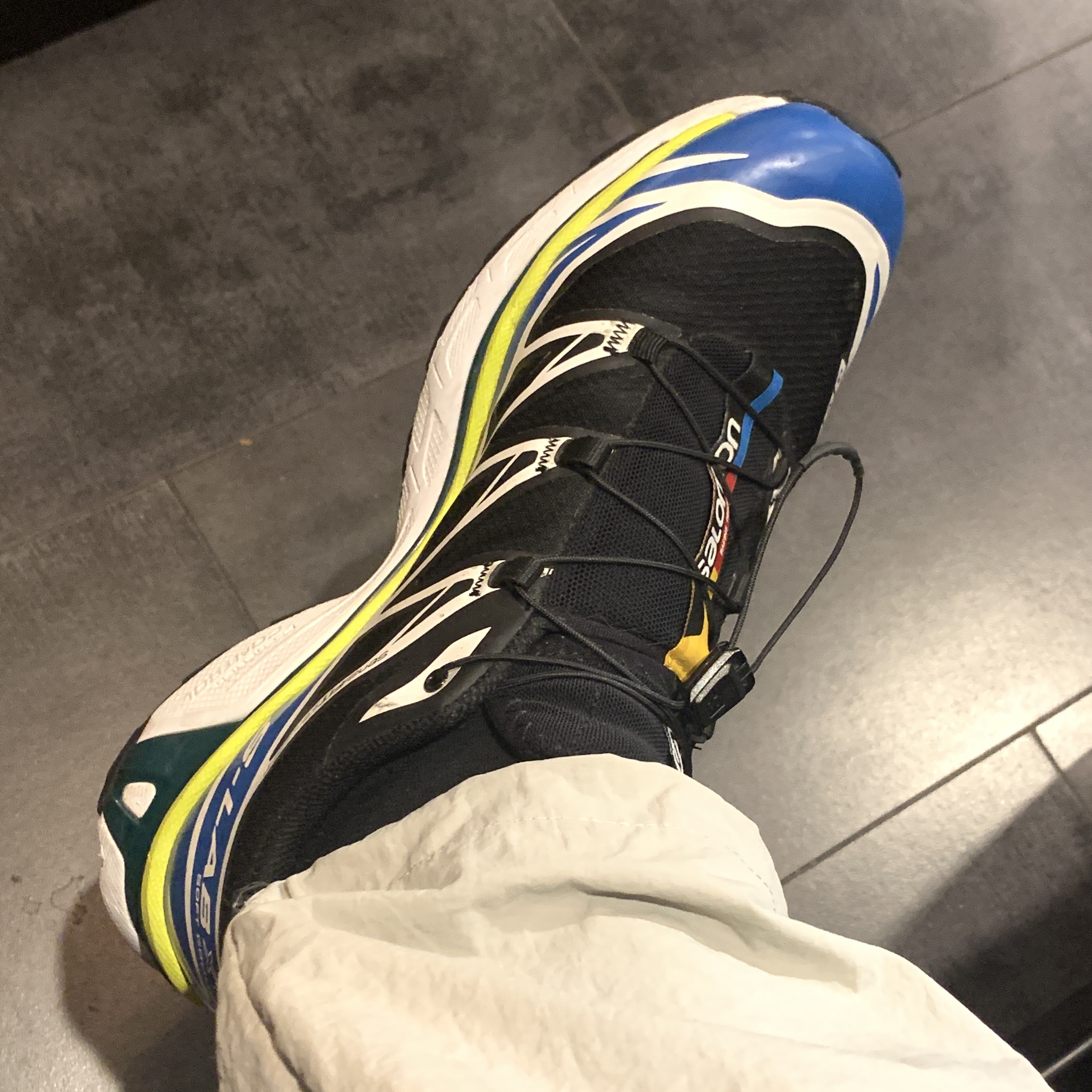 Salomon S/LAB XT-6 Softground ADV Black Snorkel Blue 착용 스타일