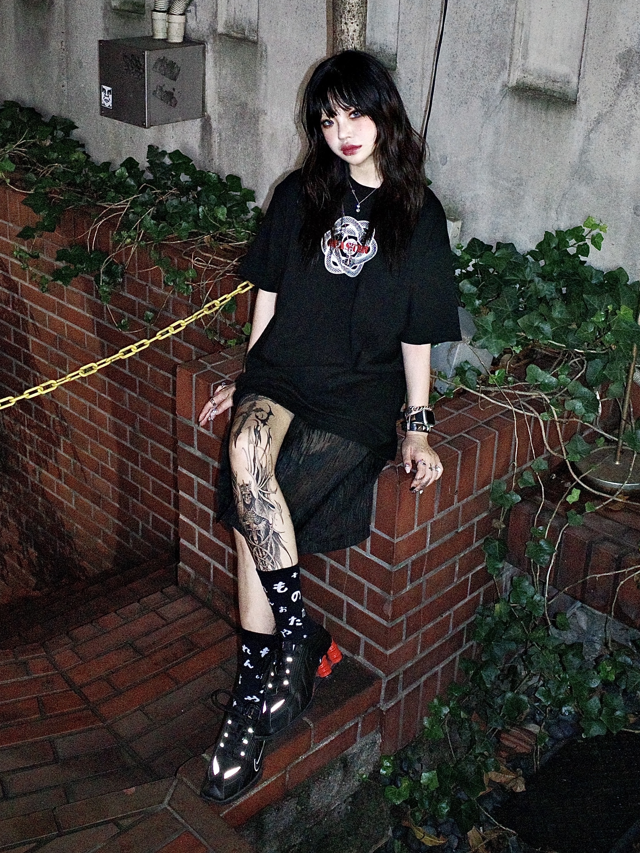 Nike x Martine Rose Shox MR4 Black 착용 스타일