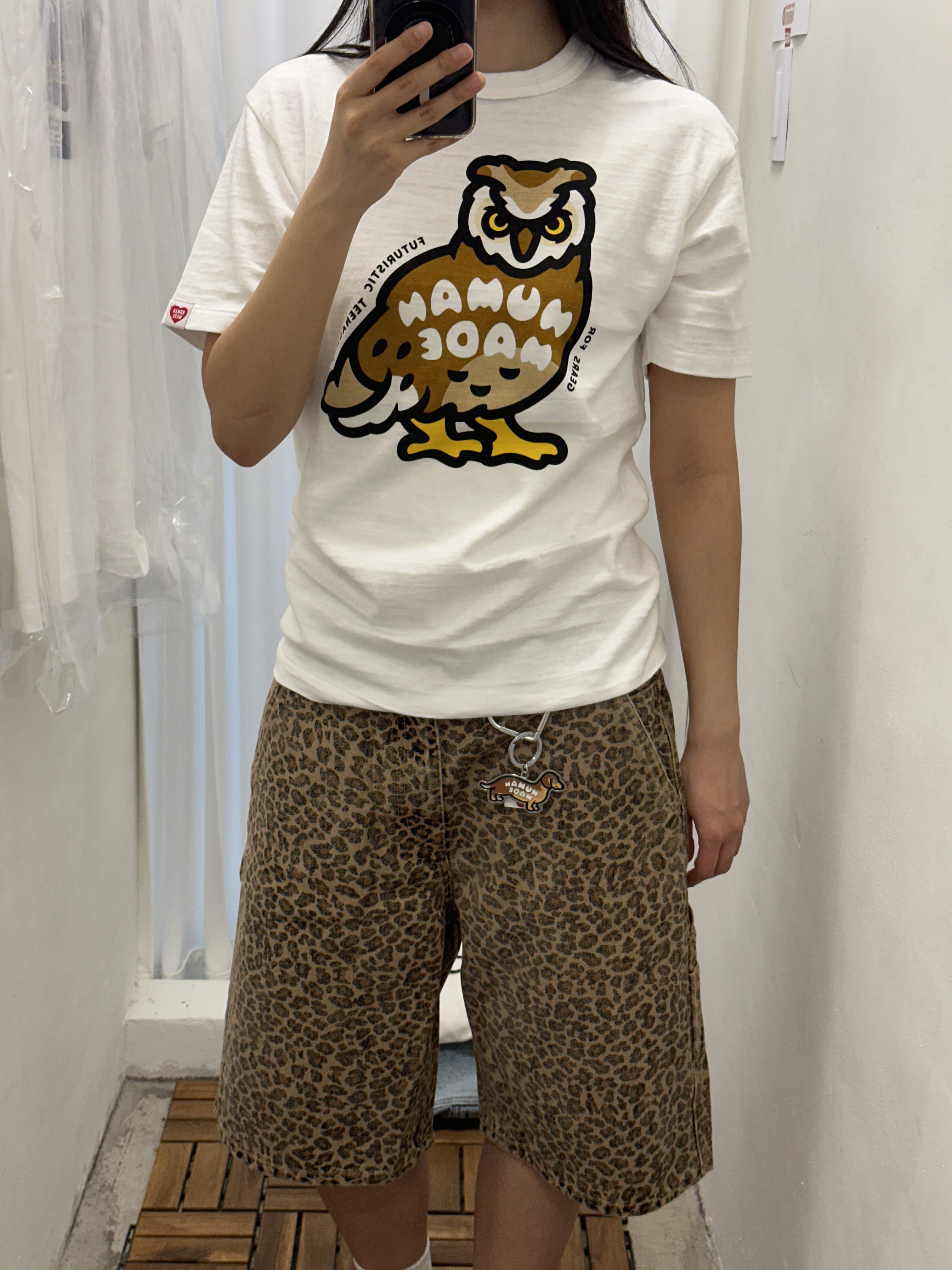 Human Made Graphic T-Shirt #04 White, Stussy Denim Work Shorts Leopard 착용 스타일 - 1