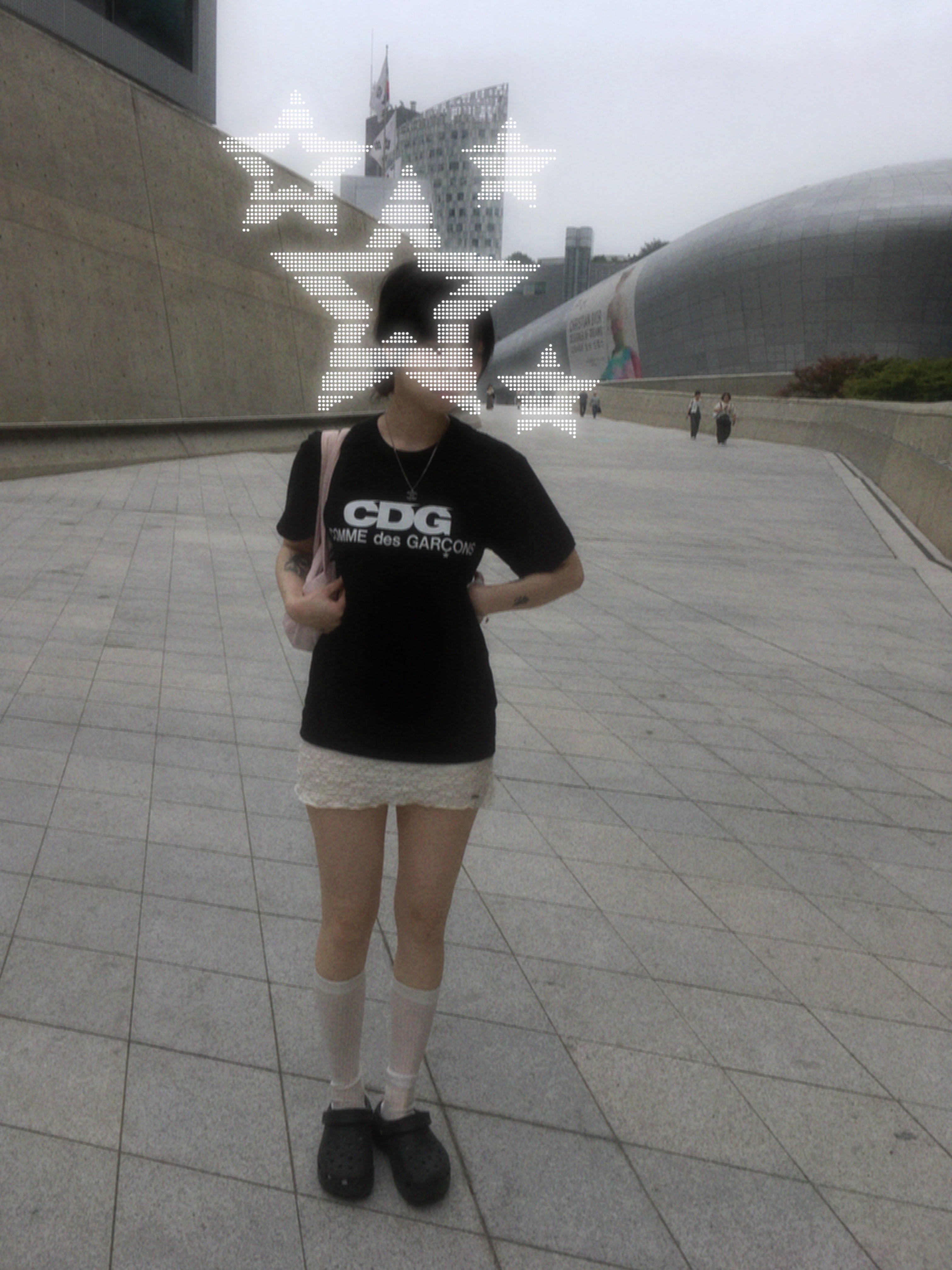 CDG Logo T-Shirt Black, Threetimes Bebe sport bag Pink 착용 스타일 - 2