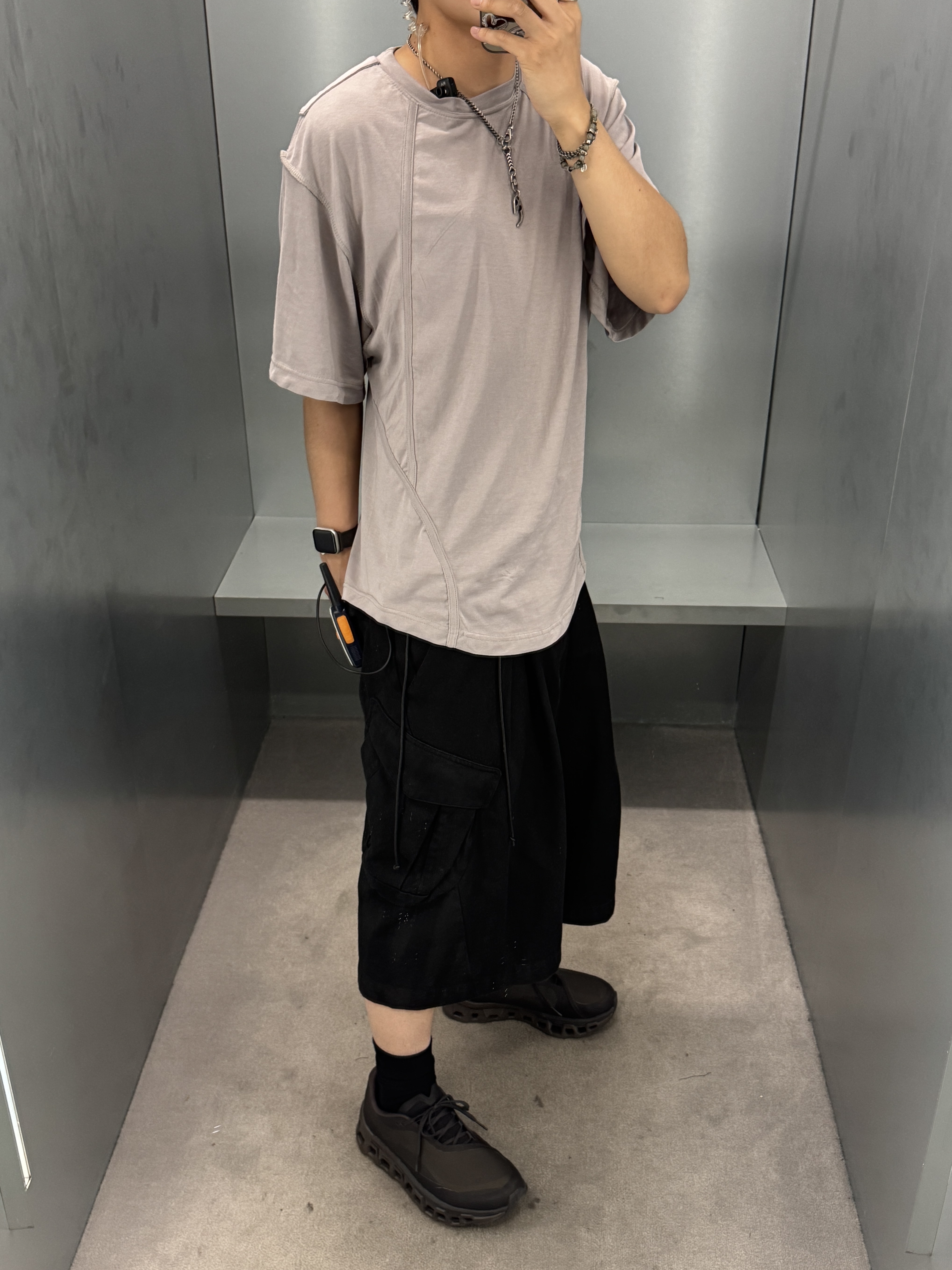 Sansan Gear Rollable T-Shirt Light Purple, On Running x Post Archive Faction (Paf) Cloudmonster 2 Thorn Brown 착용 스타일