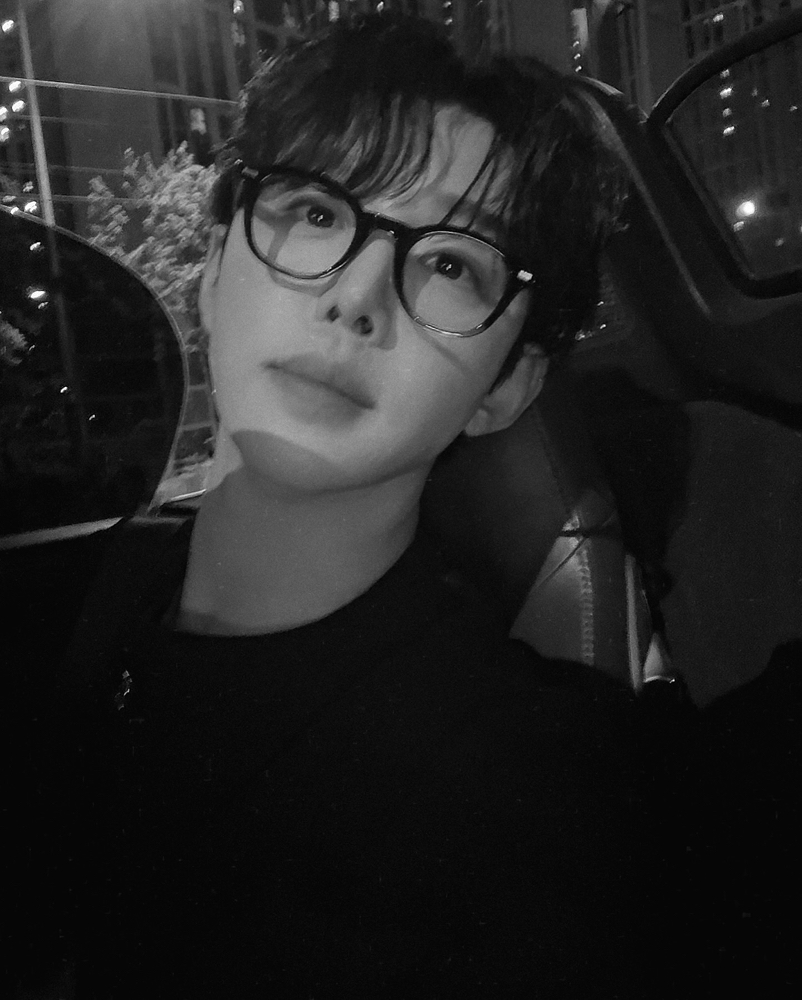 KREAM 프로필 이미지