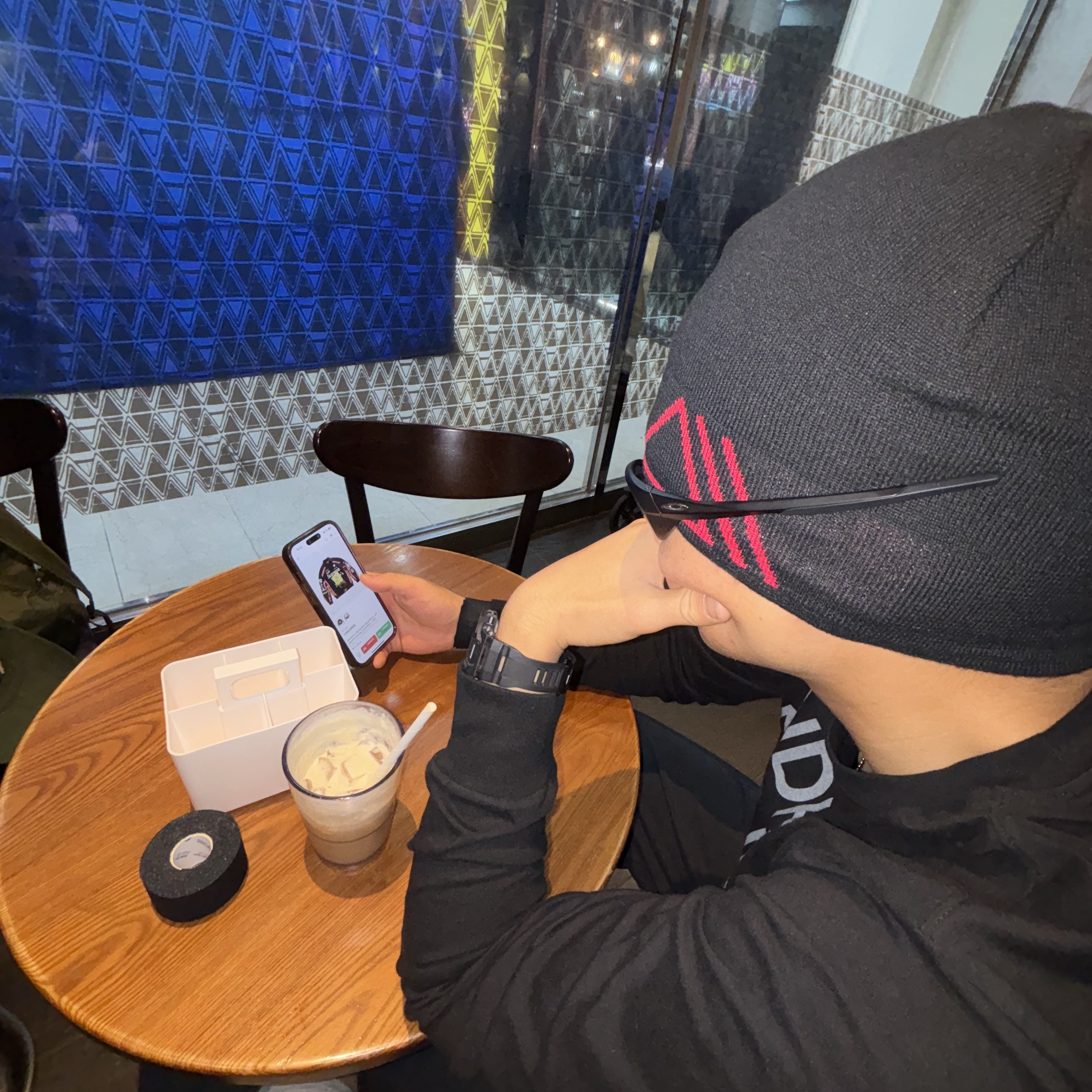 Oakley Eye Jacket Redux Matte Black Frame Prizm Grey Lenses High Bridge Fit, Palace Polartec Reverso Nein Cuff Beanie Black - 24FW 착용 스타일 - 3