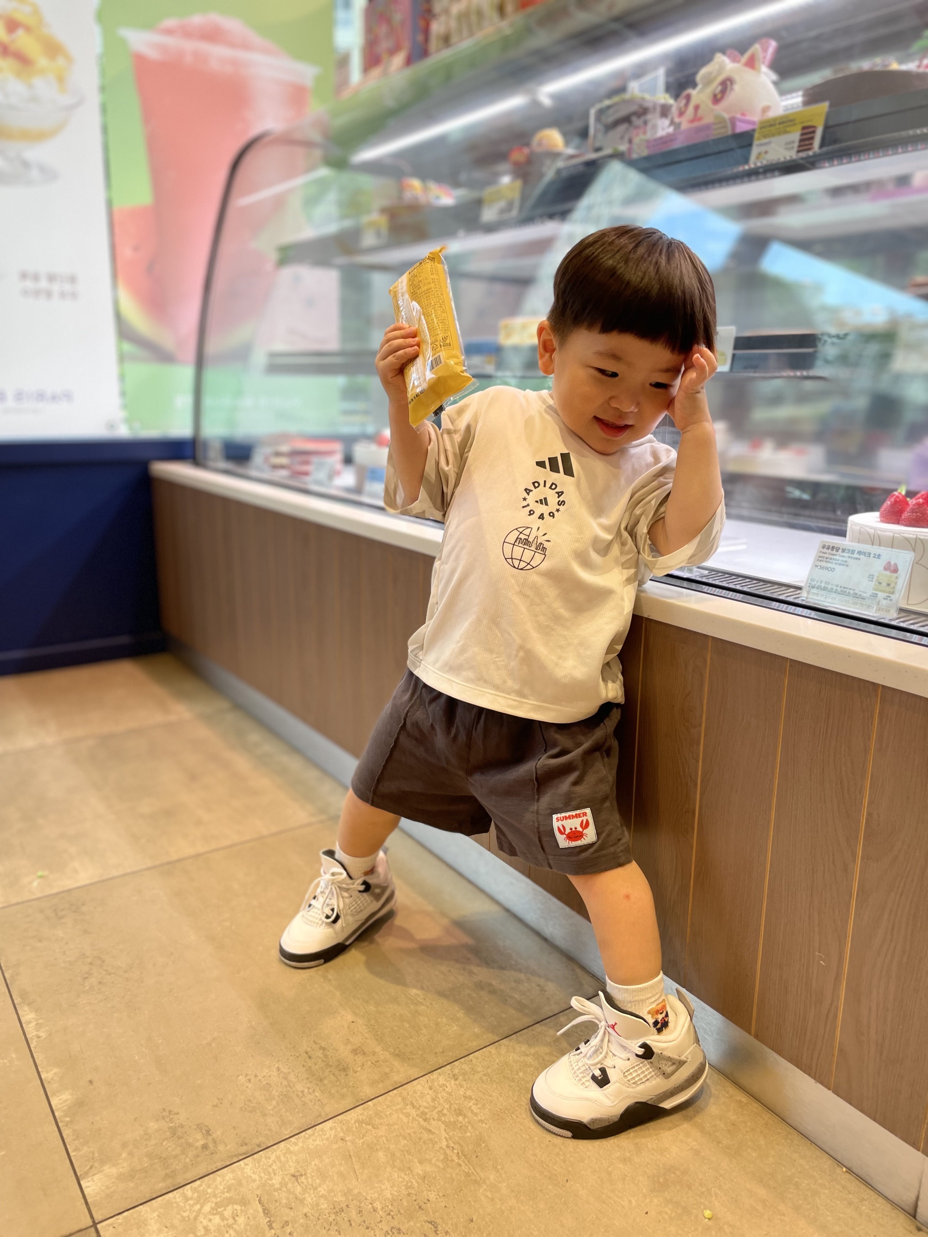 (TD) Jordan 4 Retro OG White Cement 2025 착용 스타일 - 2