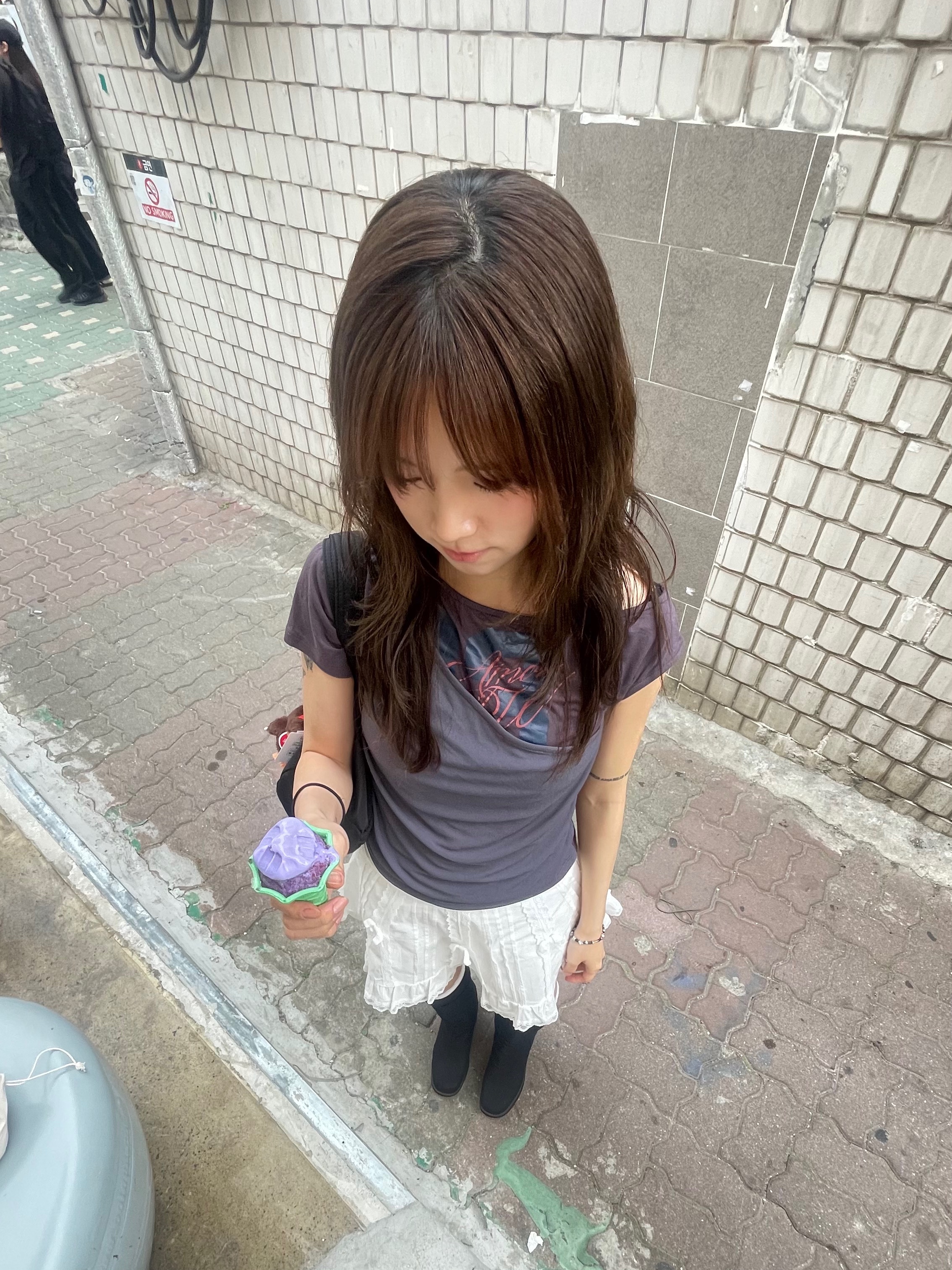 Monchhichi SS Girl Key Chain Brown 착용 스타일